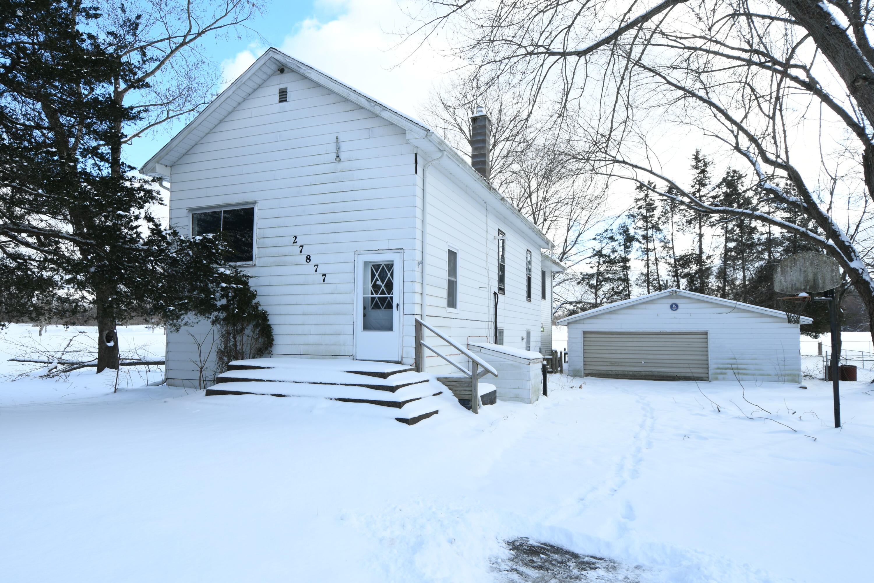 27877 County Road 375