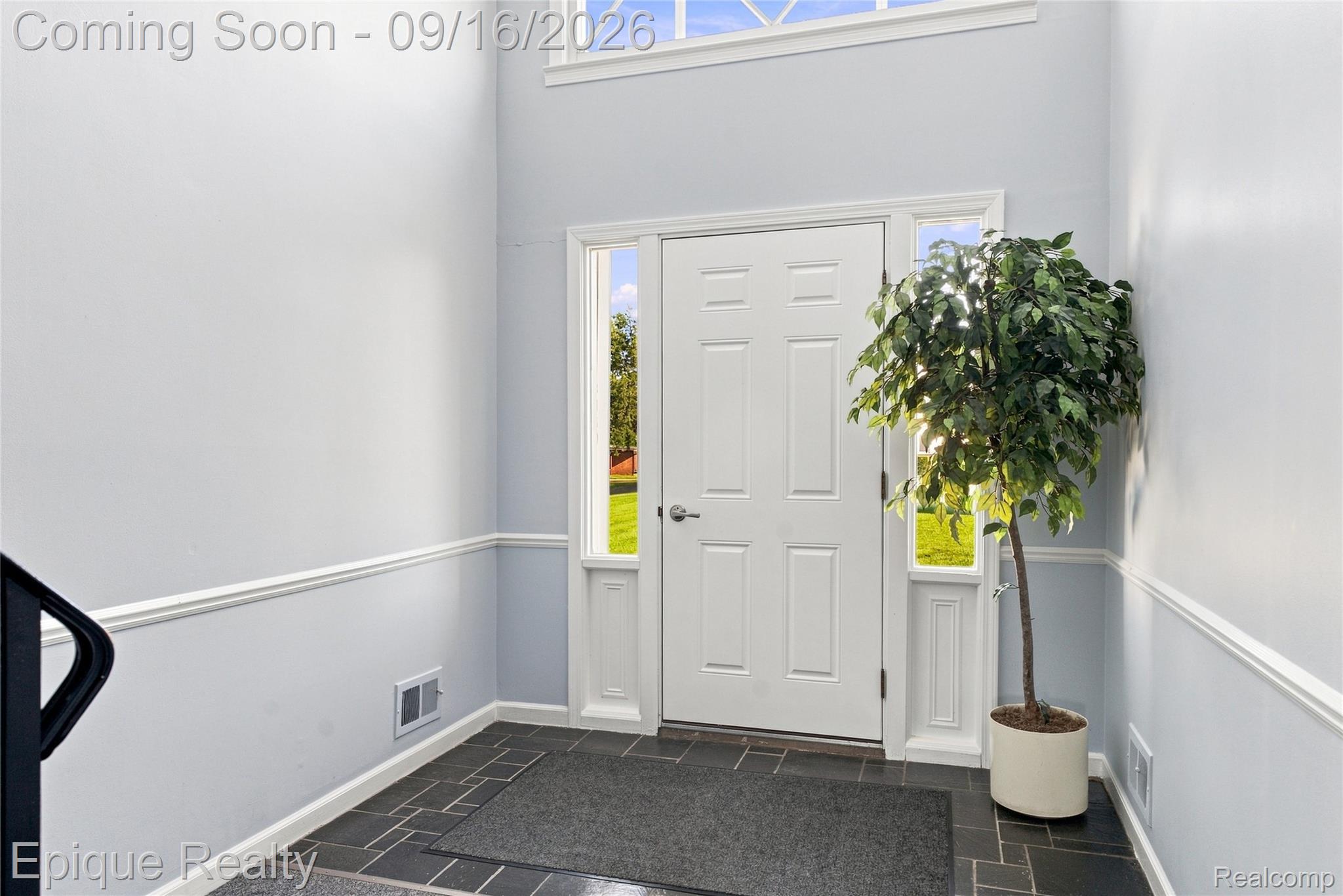 801 W Long Lake Road 7