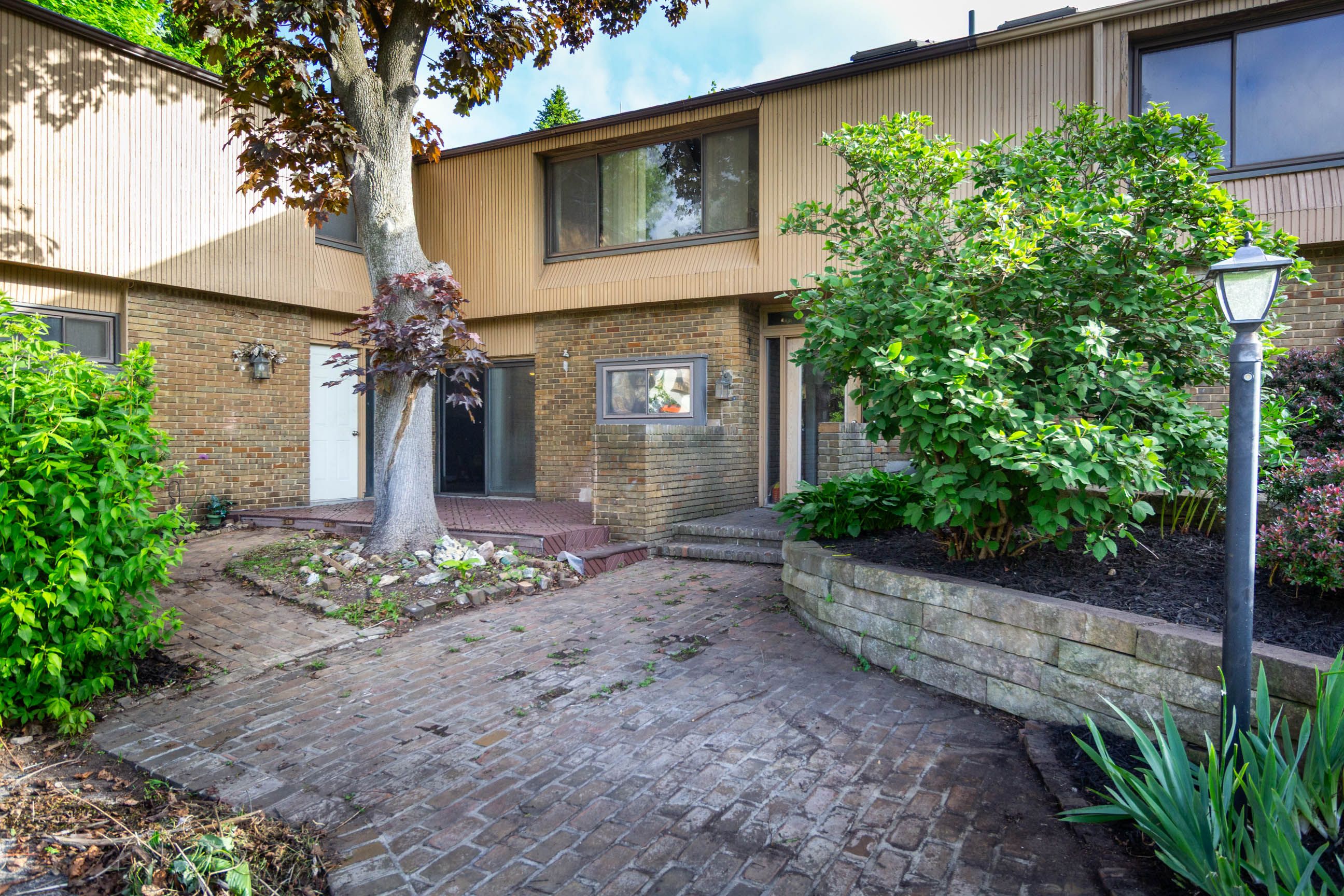4554 MYSTIC HILLS Circle