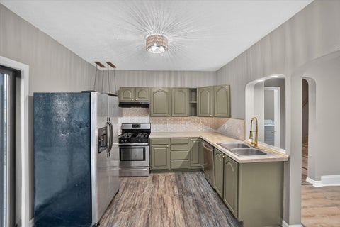 Tiny photo for 750 Olympia Street SW, Grand Rapids City, MI 49503 (MLS # 65026054495)