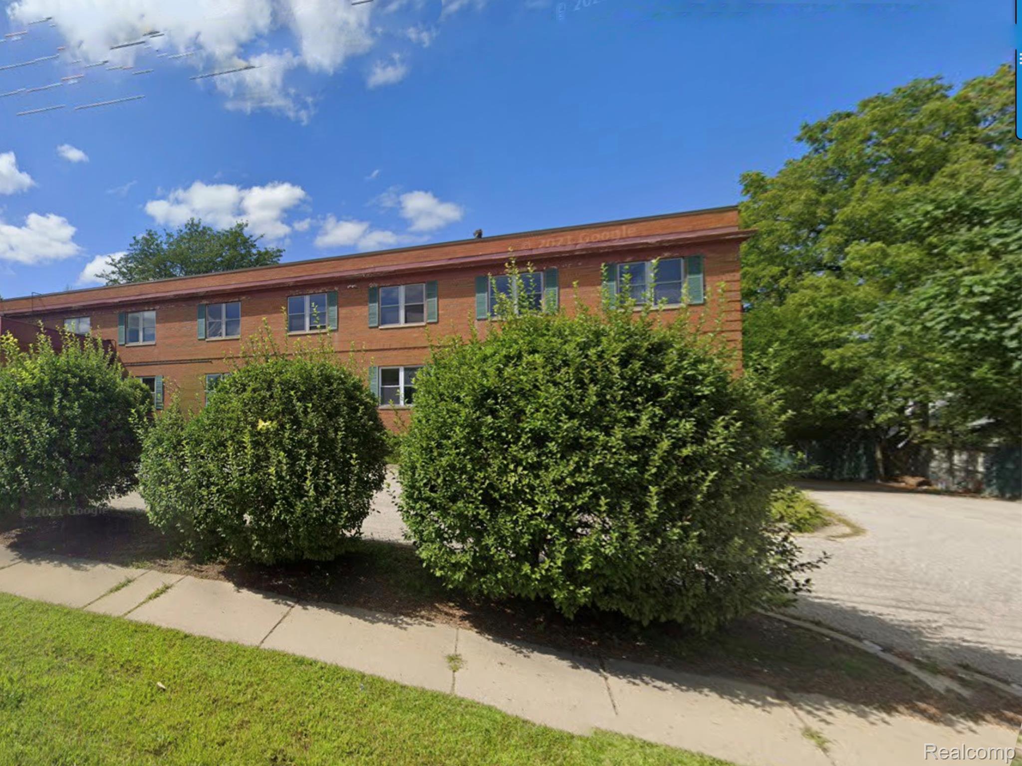 532 Orchard Lake Road