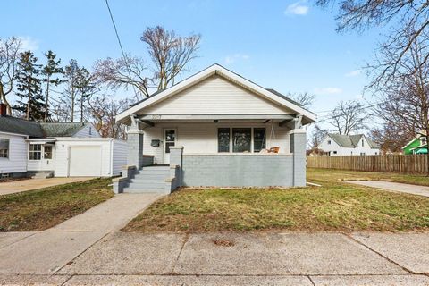 2287 Torrent Street Muskegon City MI 49441