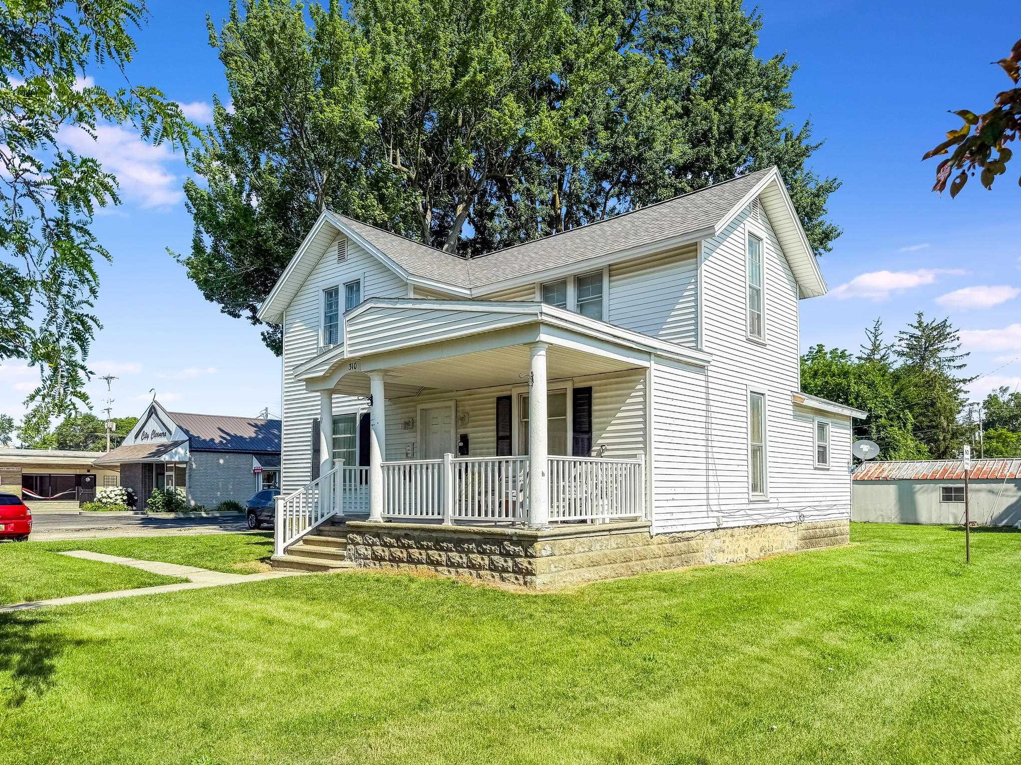 310 W Superior Street