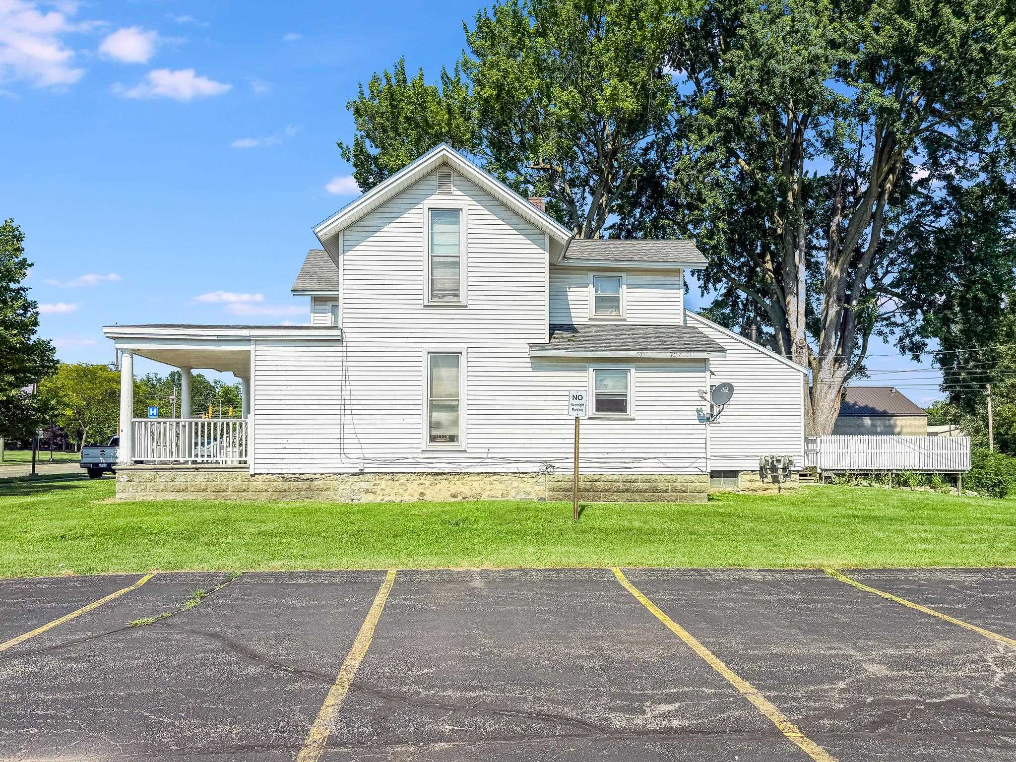 310 W Superior Street