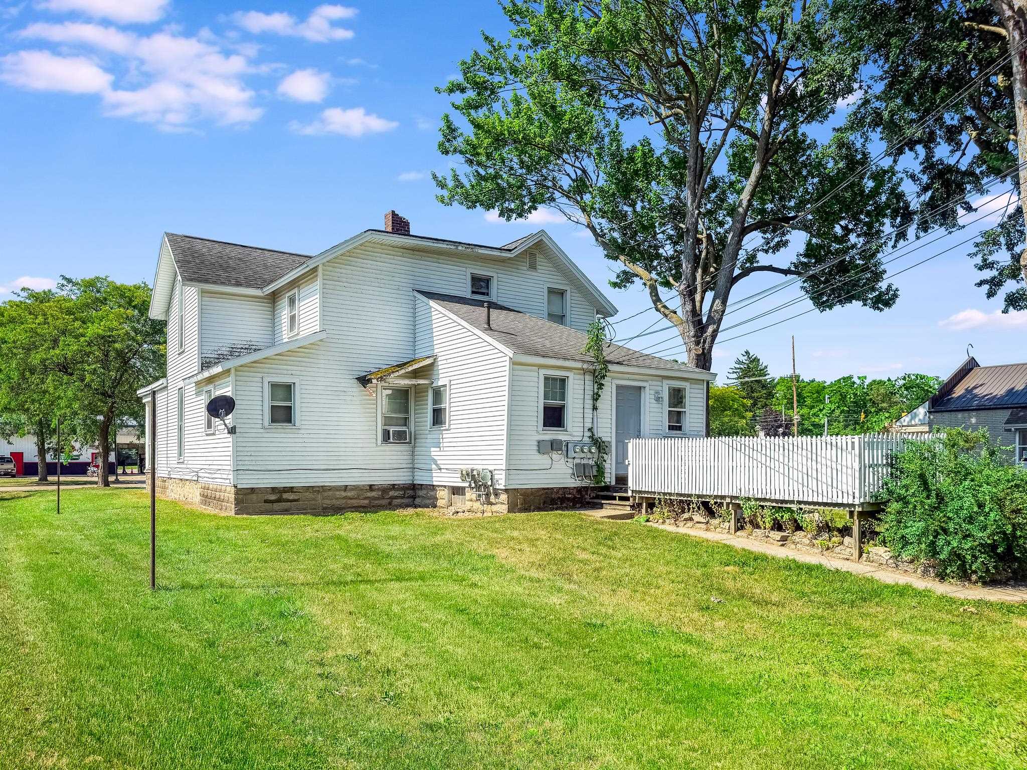 310 W Superior Street