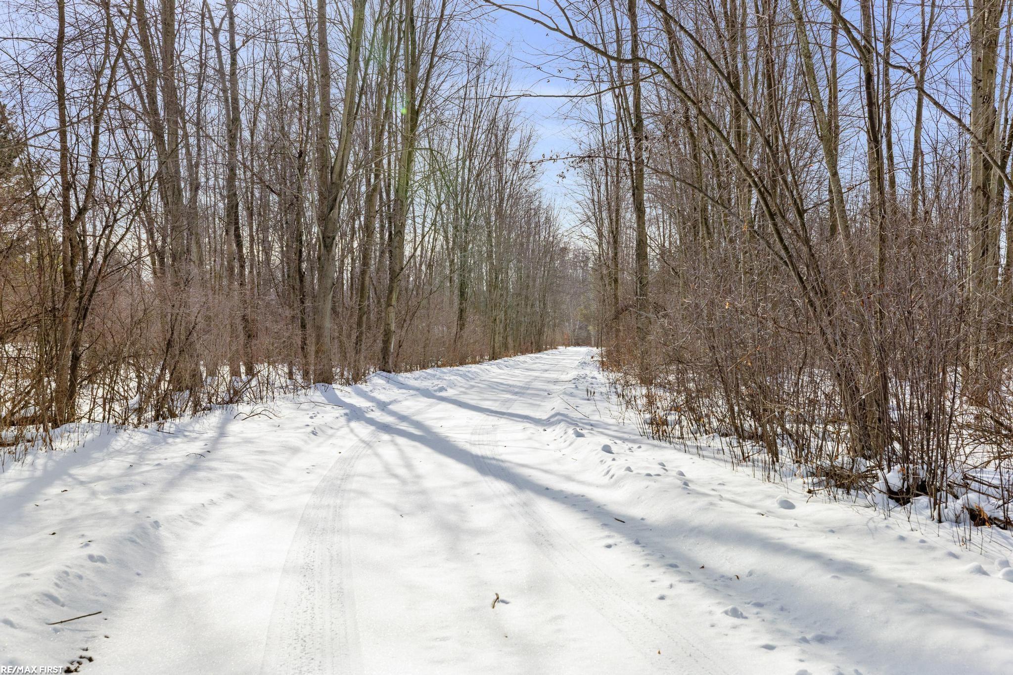 6776 Ravenswood Road