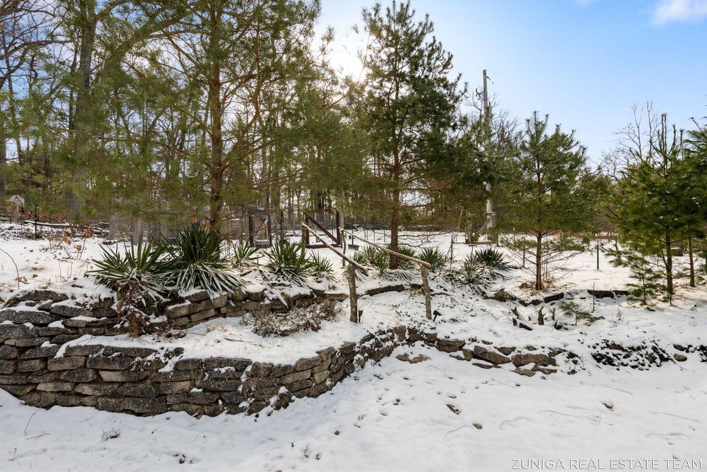 listing image 42