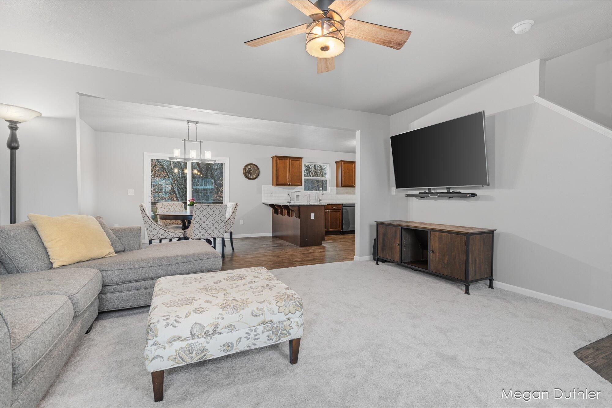 10644 Woodbushe Drive SE