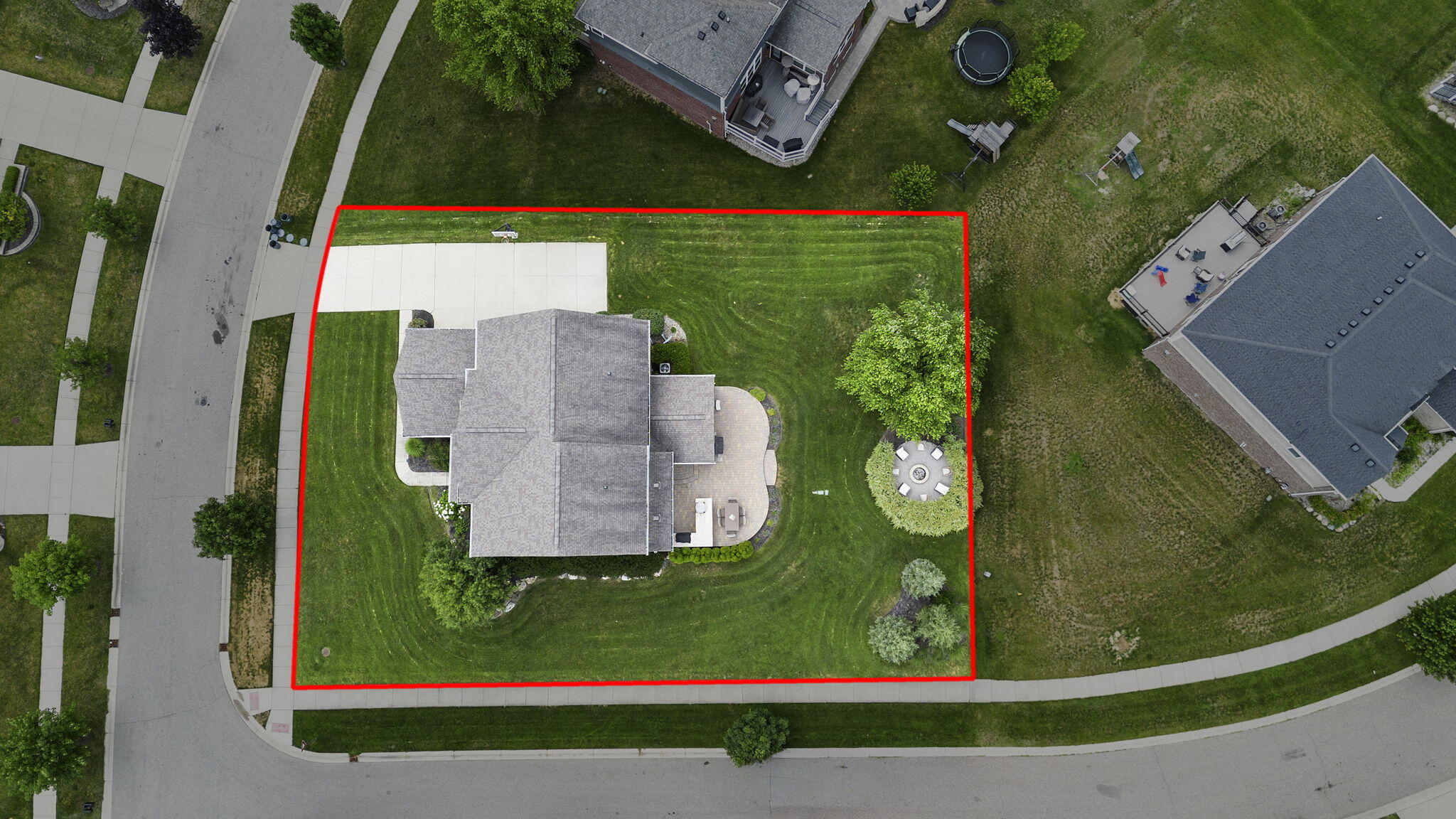 5887 Strawberry Circle