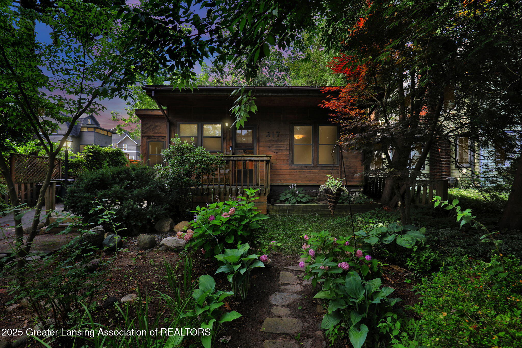 East Lansing City, Michigan 48823, United States, 3 Bedrooms Bedrooms, ,2 BathroomsBathrooms,Residential,Active,181202