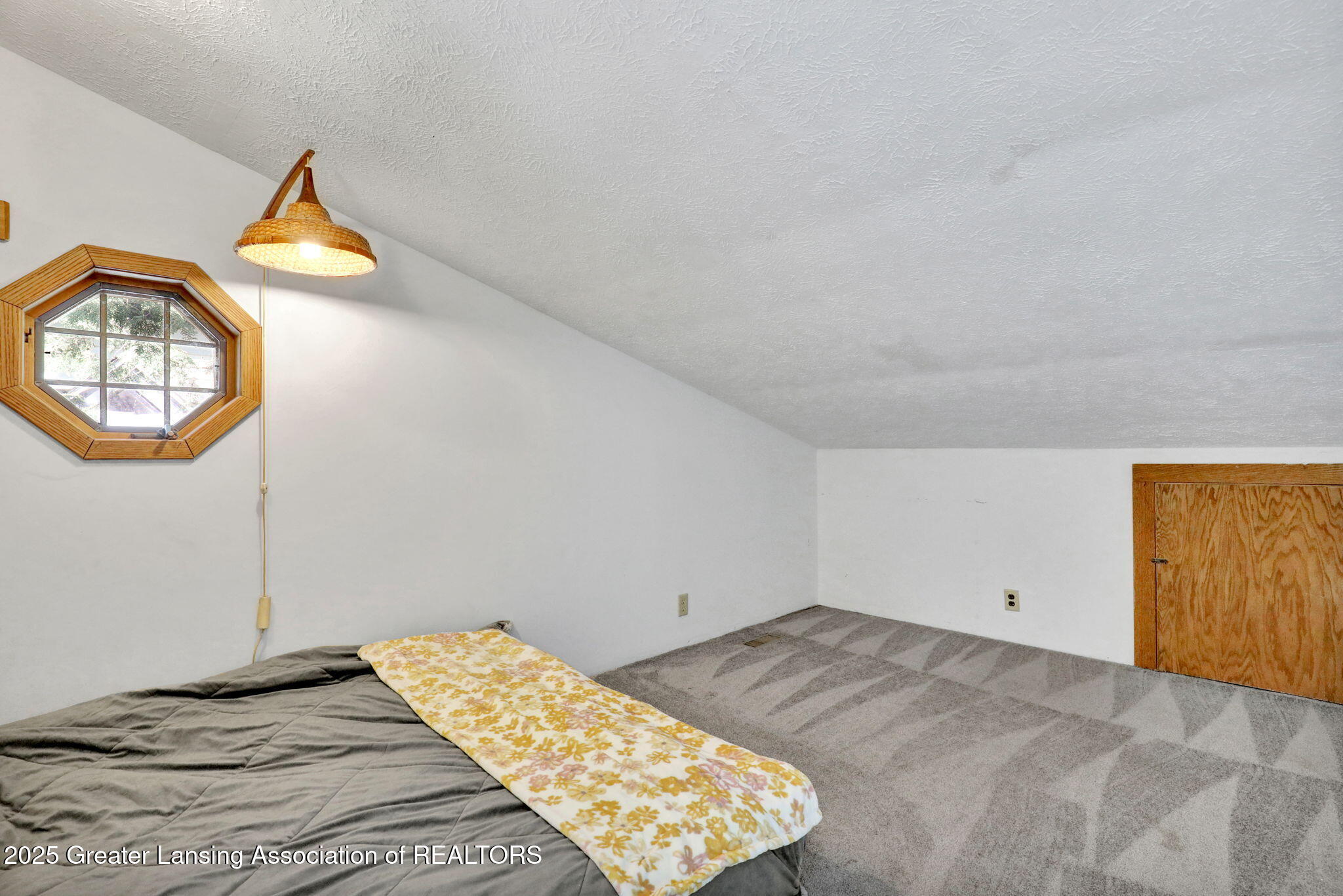 East Lansing City, Michigan 48823, United States, 3 Bedrooms Bedrooms, ,2 BathroomsBathrooms,Residential,Active,181202