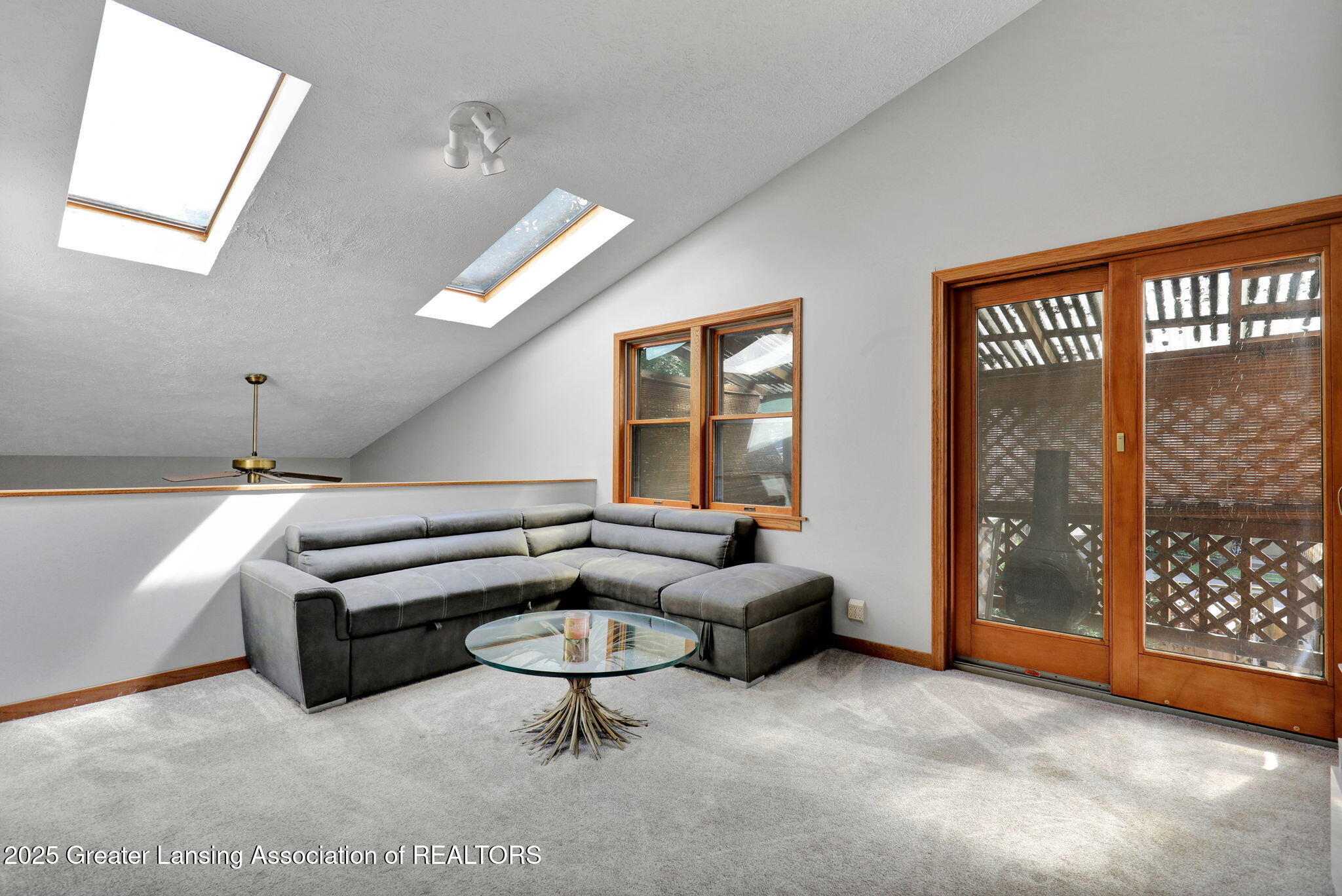 East Lansing City, Michigan 48823, United States, 3 Bedrooms Bedrooms, ,2 BathroomsBathrooms,Residential,Active,181202