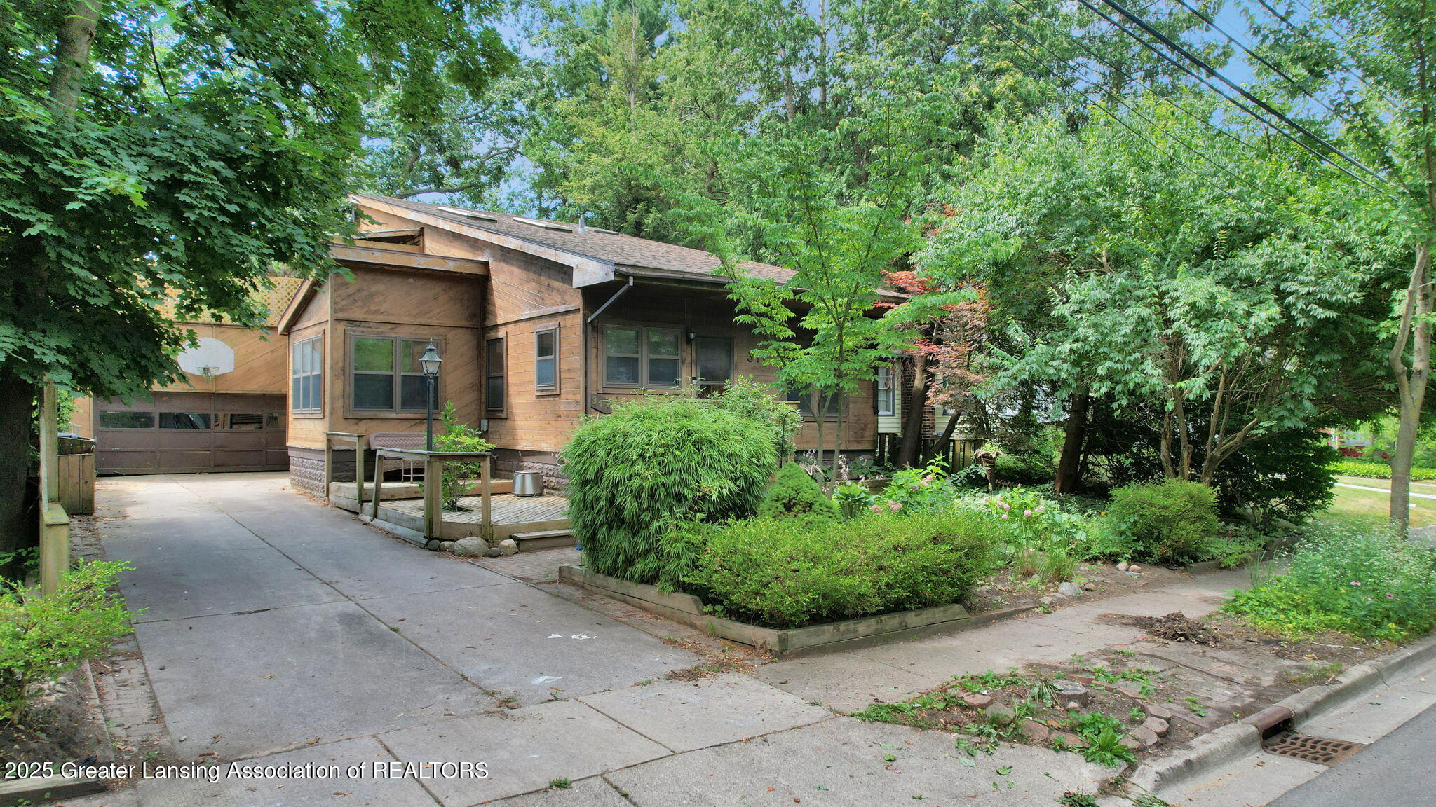 East Lansing City, Michigan 48823, United States, 3 Bedrooms Bedrooms, ,2 BathroomsBathrooms,Residential,Active,181202