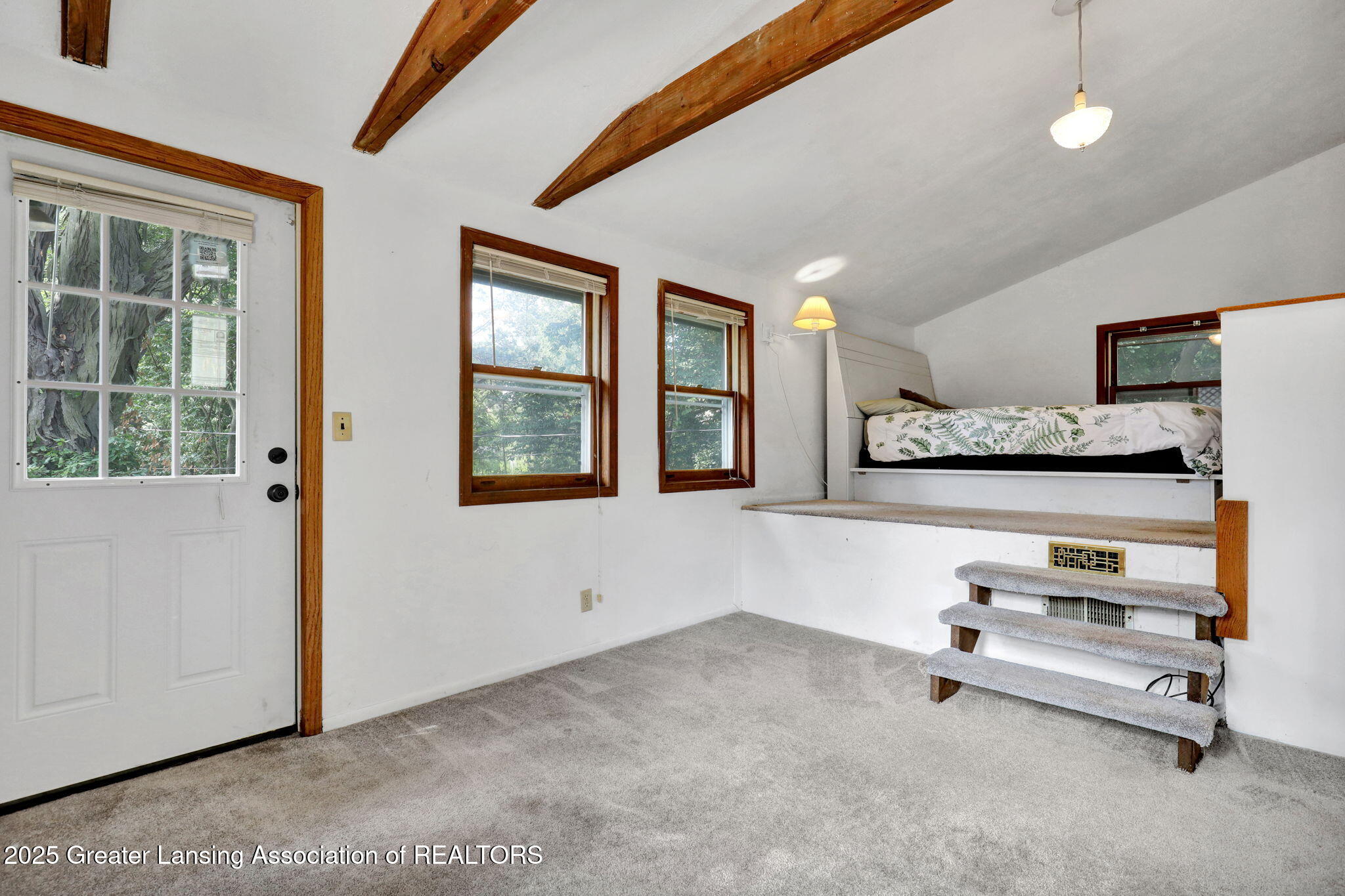 East Lansing City, Michigan 48823, United States, 3 Bedrooms Bedrooms, ,2 BathroomsBathrooms,Residential,Active,181202