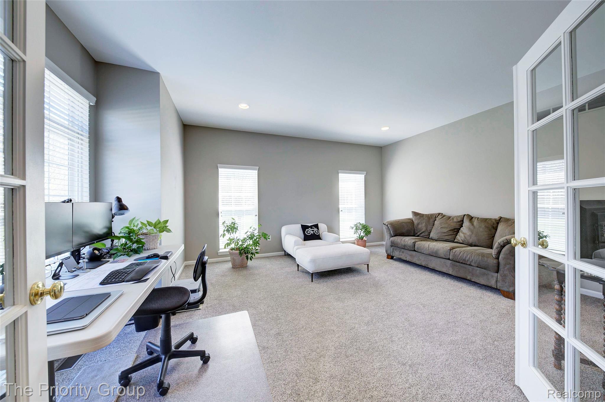 6083 Village Court