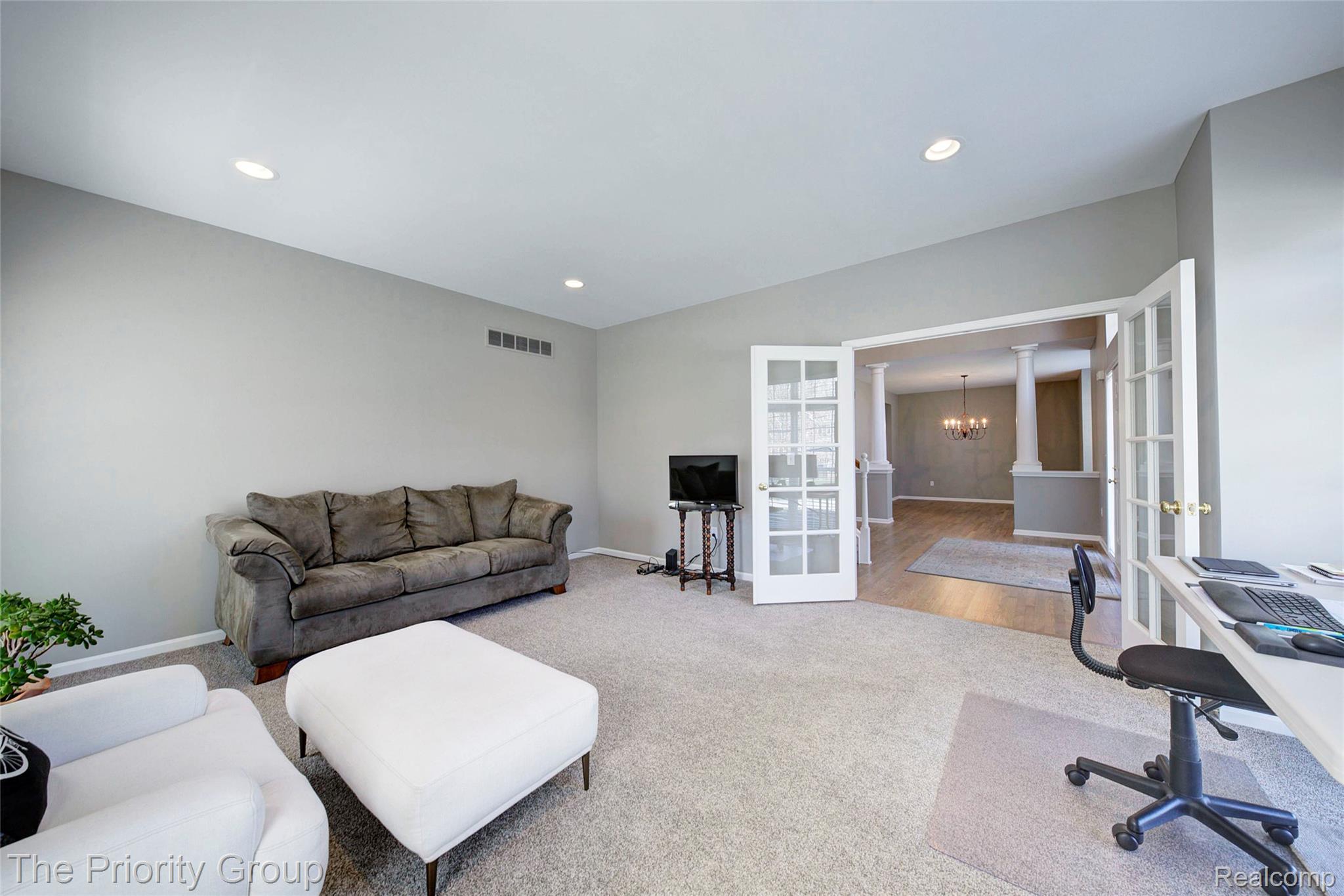 6083 Village Court