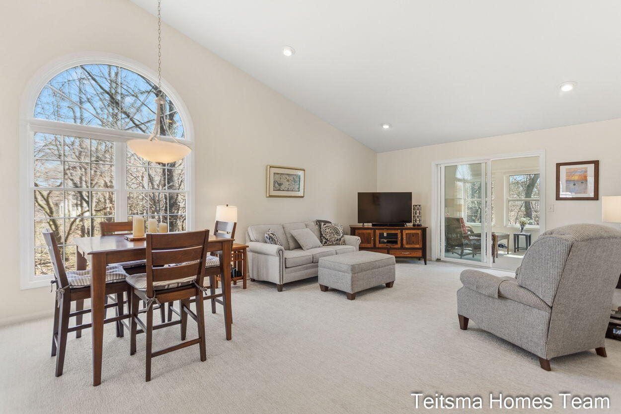 1546 Beechtree Commons