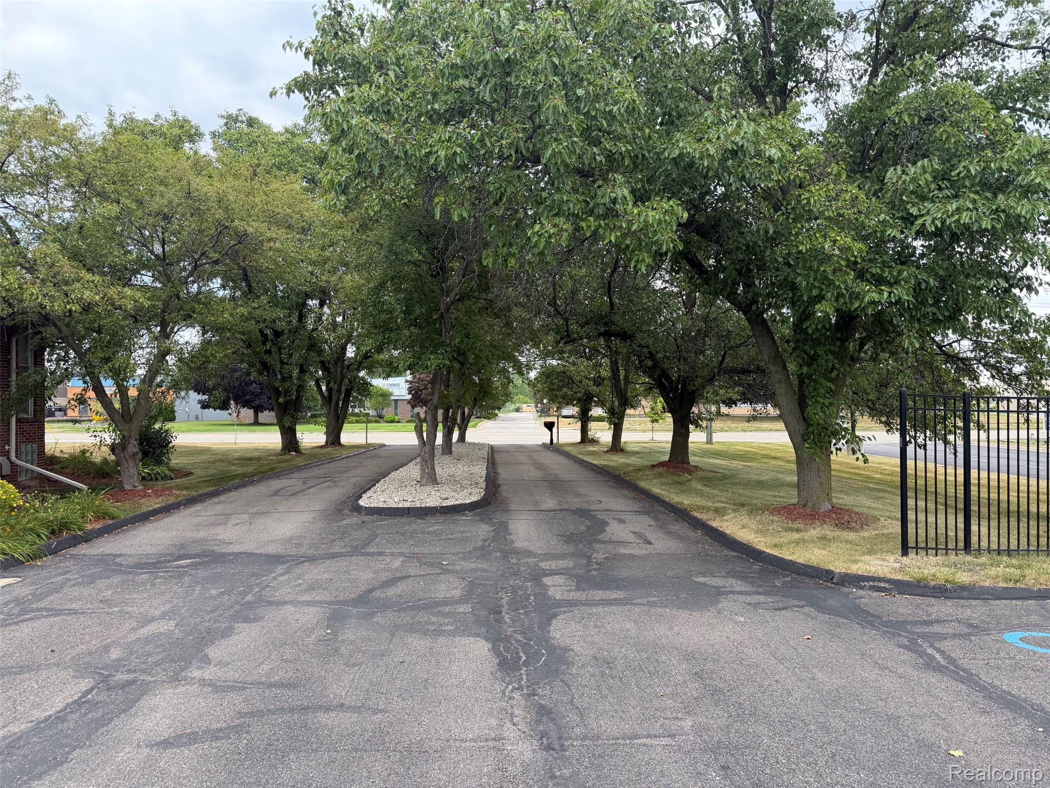 33300 Dequindre Road