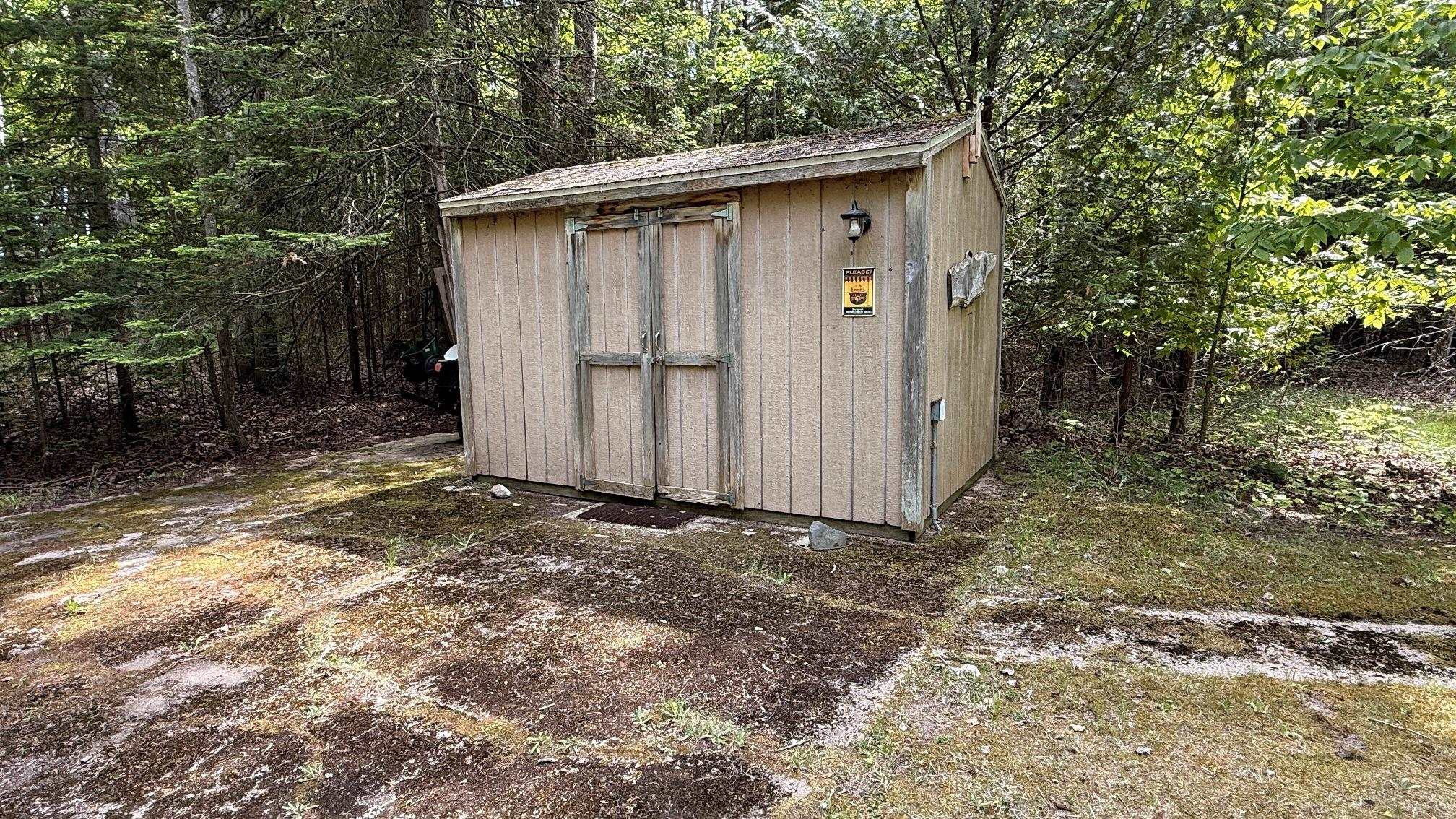 12851 Manitou Trail