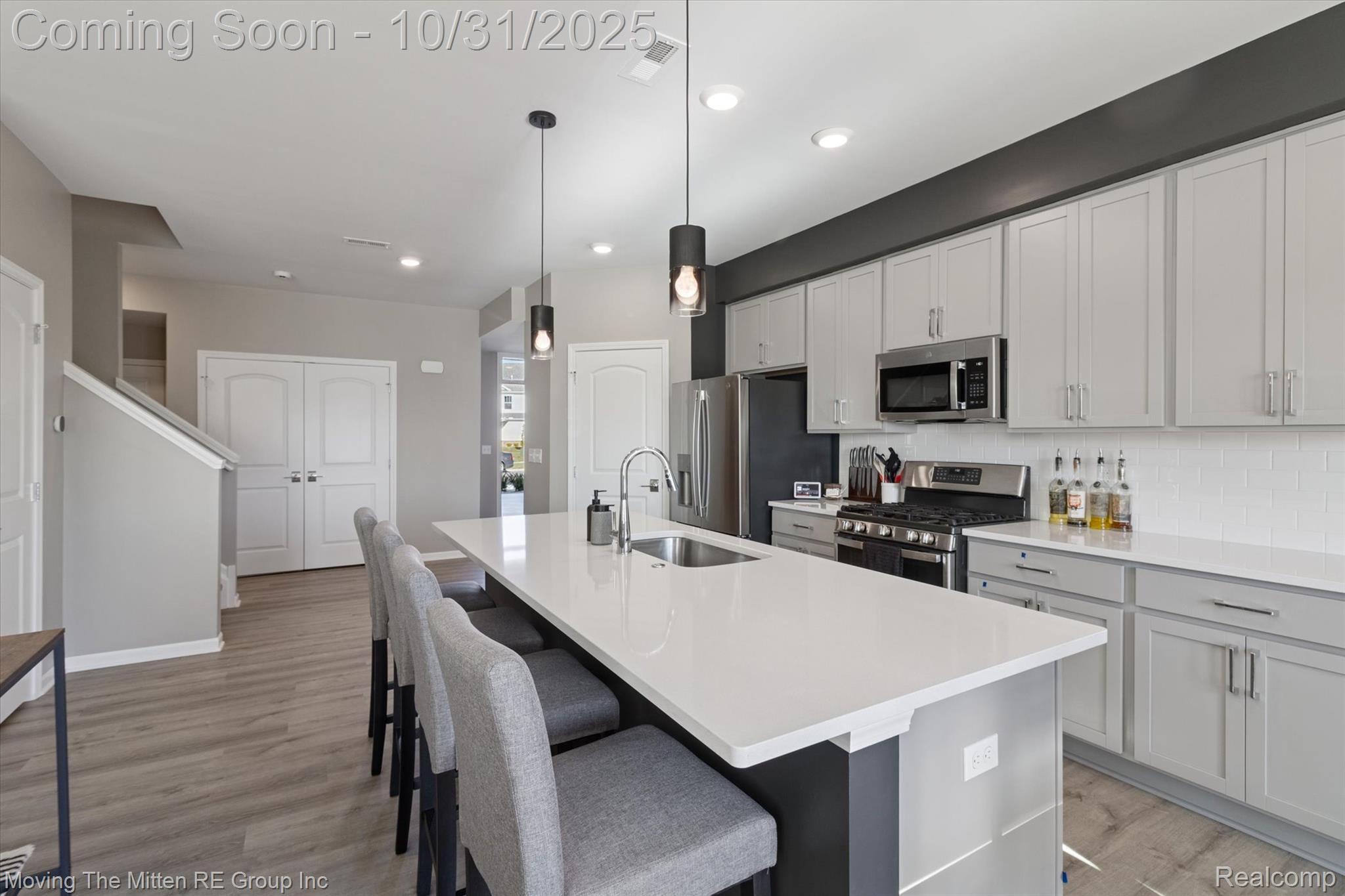 1402 Salt Springs Drive