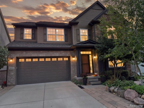 Photo of 4976 W Stonegate Circle, Orion Charter Township, MI 48359 (MLS # 20261058778)