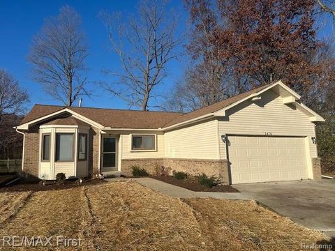 1476 Fairfax Drive Canton Charter Township MI 48188