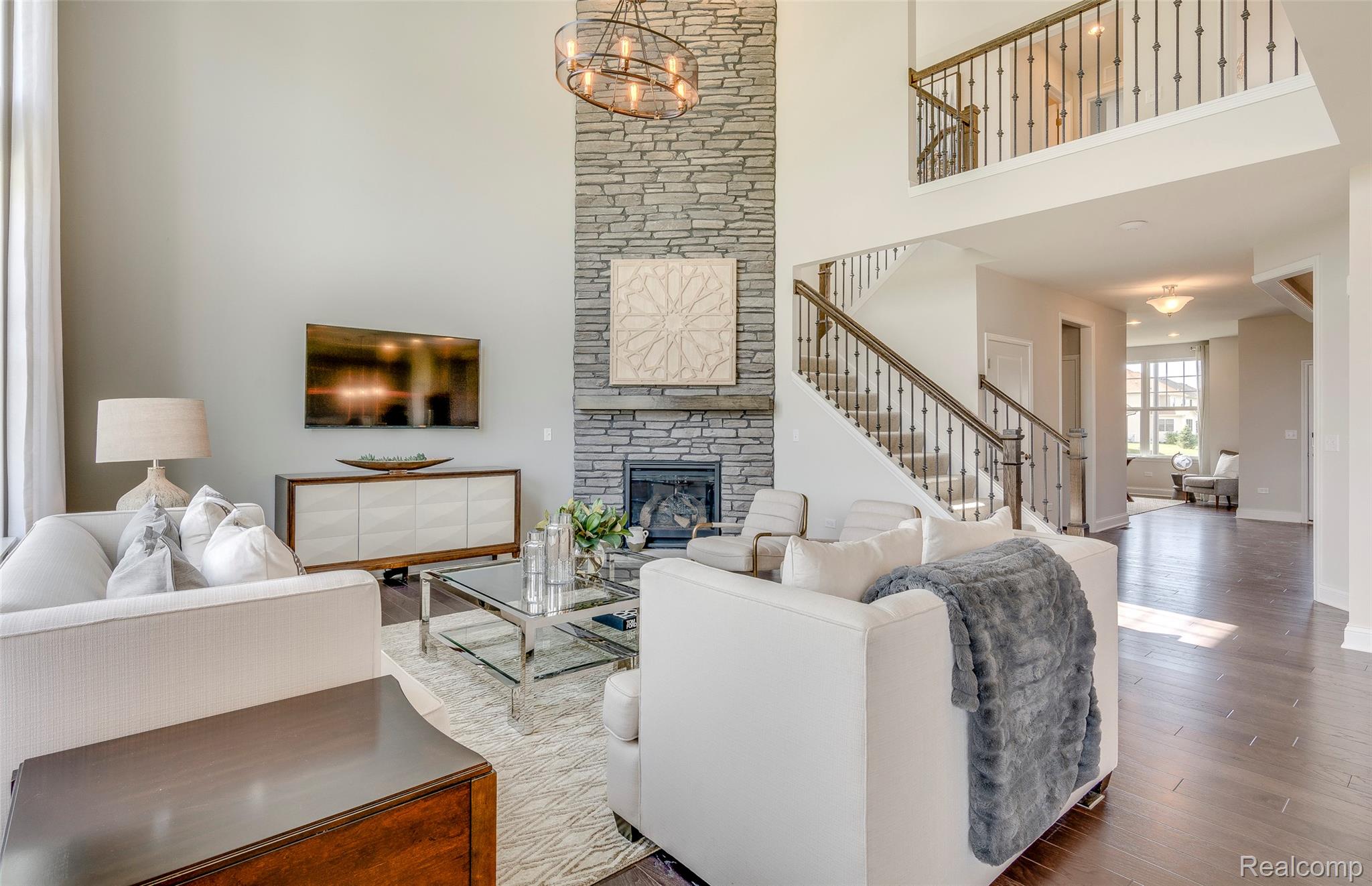 22217 Hilda Lane