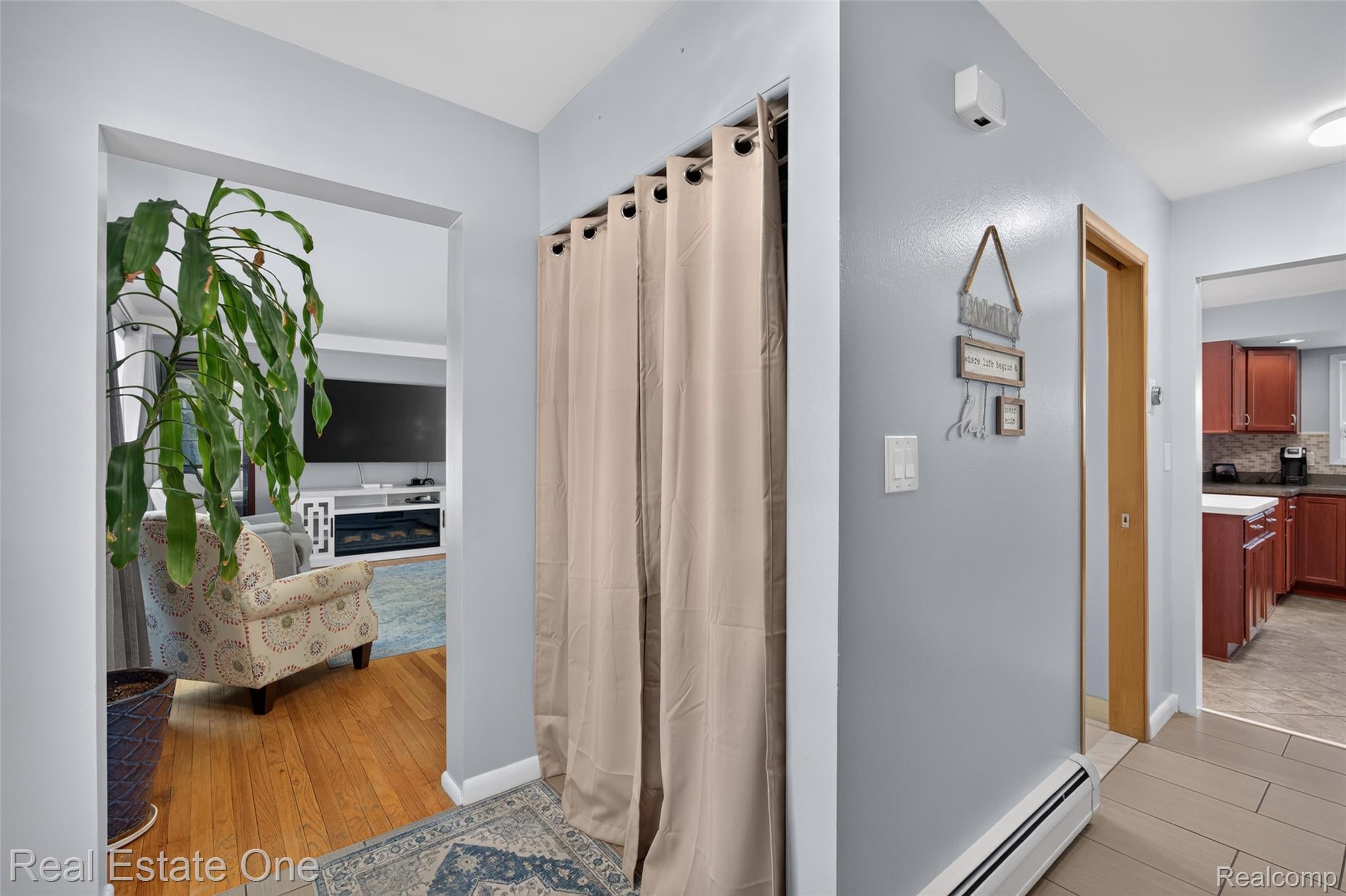 14012 Sunset Street