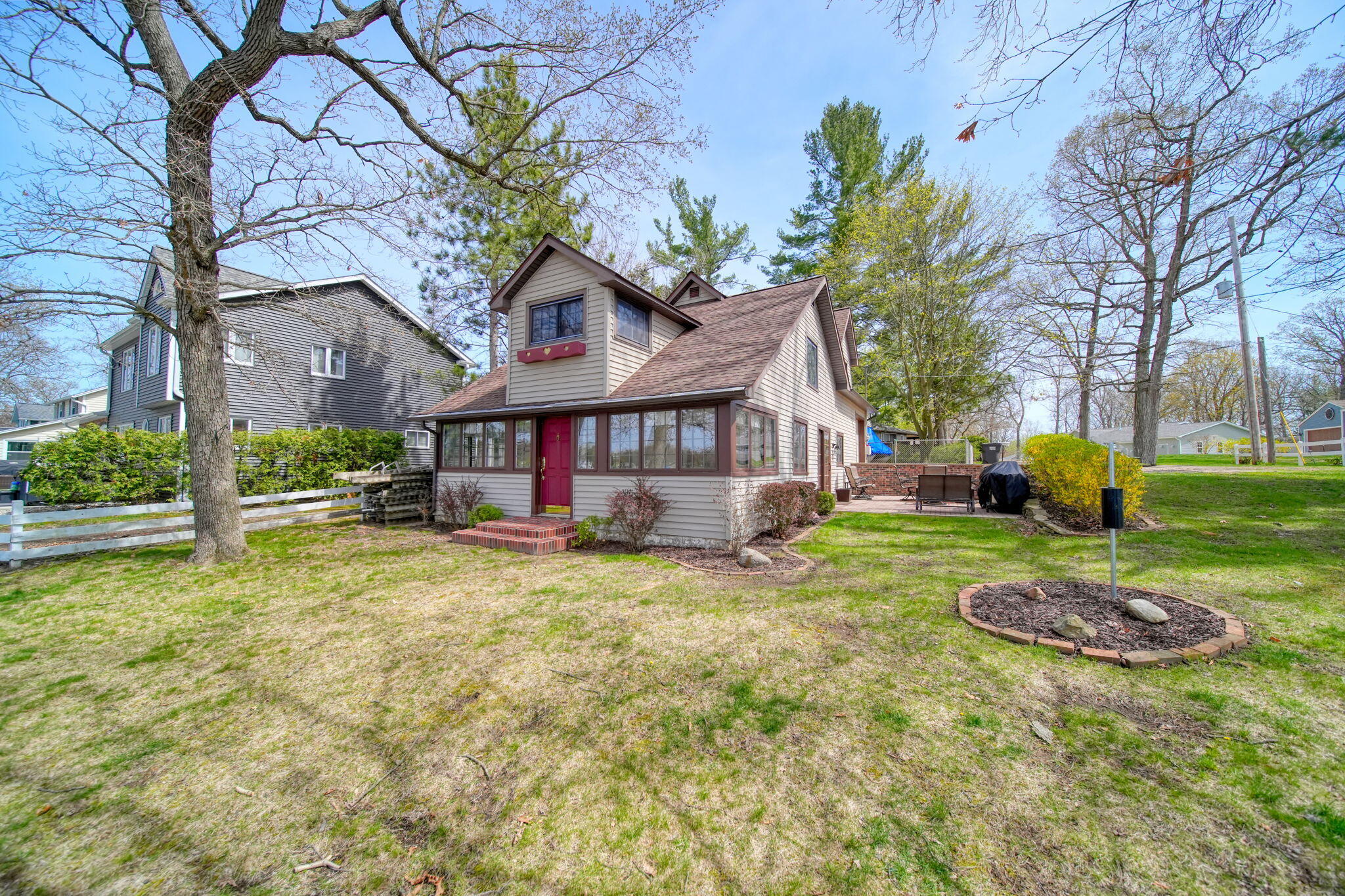 8577 Glenwood Court