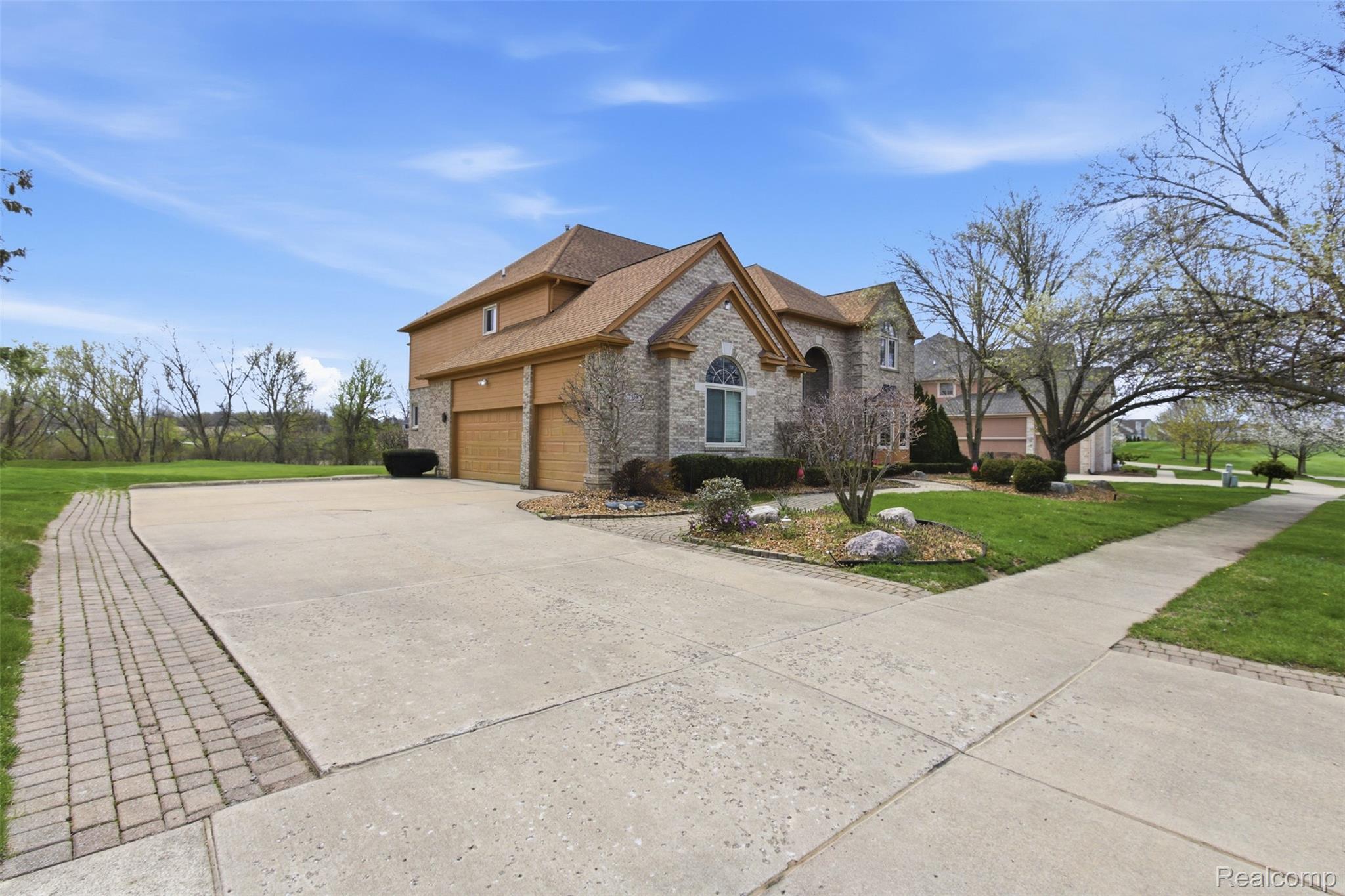 2935 Ivy Hill Drive