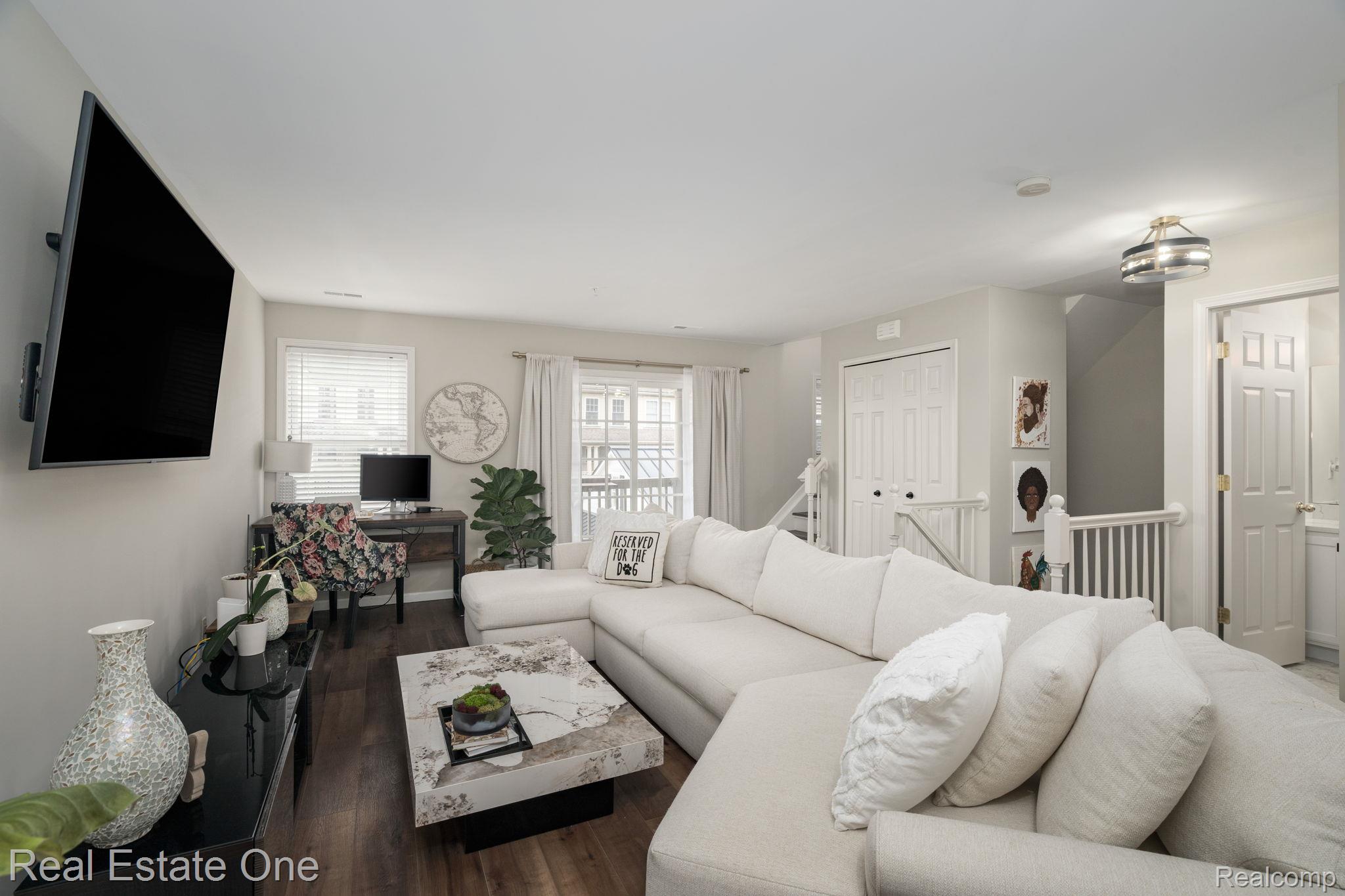 190 Amys Walk