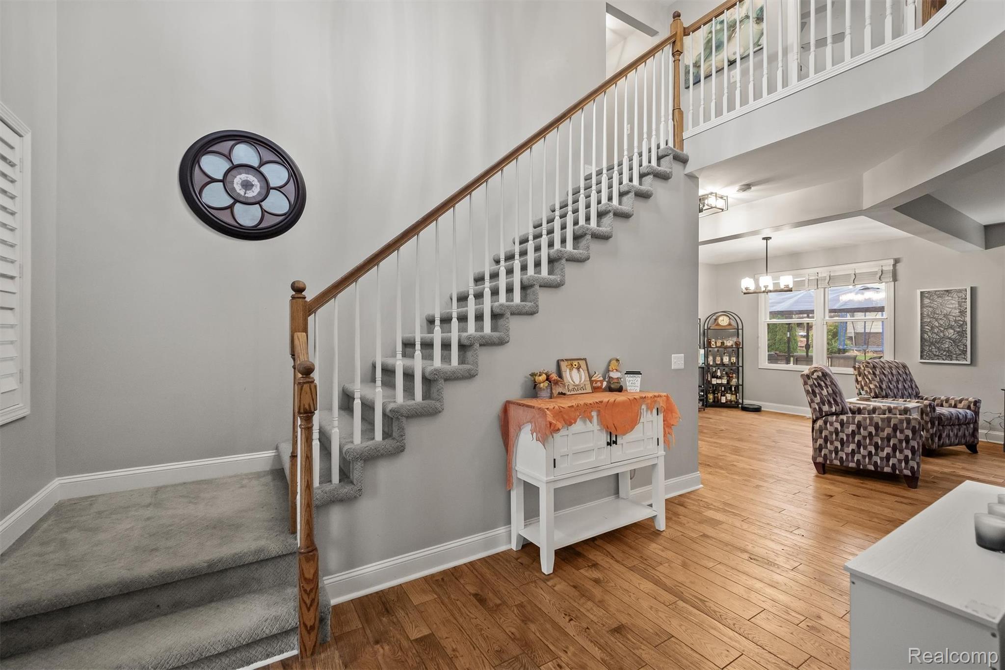 6135 Strawberry Circle