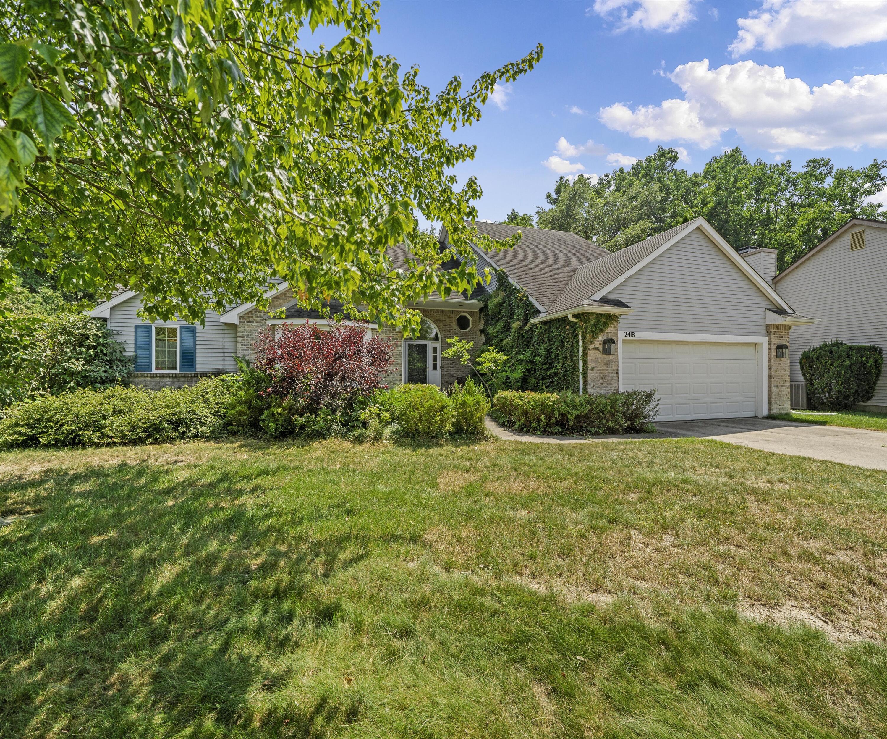 2418 Meadowridge Court