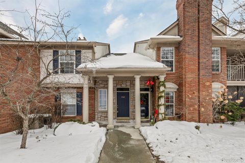 3462 Tremonte Cir N Oakland Charter Township MI 48306