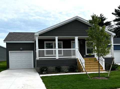 2760 NAPLES Court Lapeer Township MI 48446