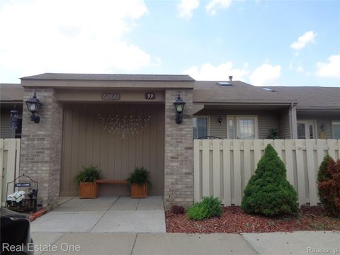 62622 RALEIGH CT 4 South Lyon City MI 48178