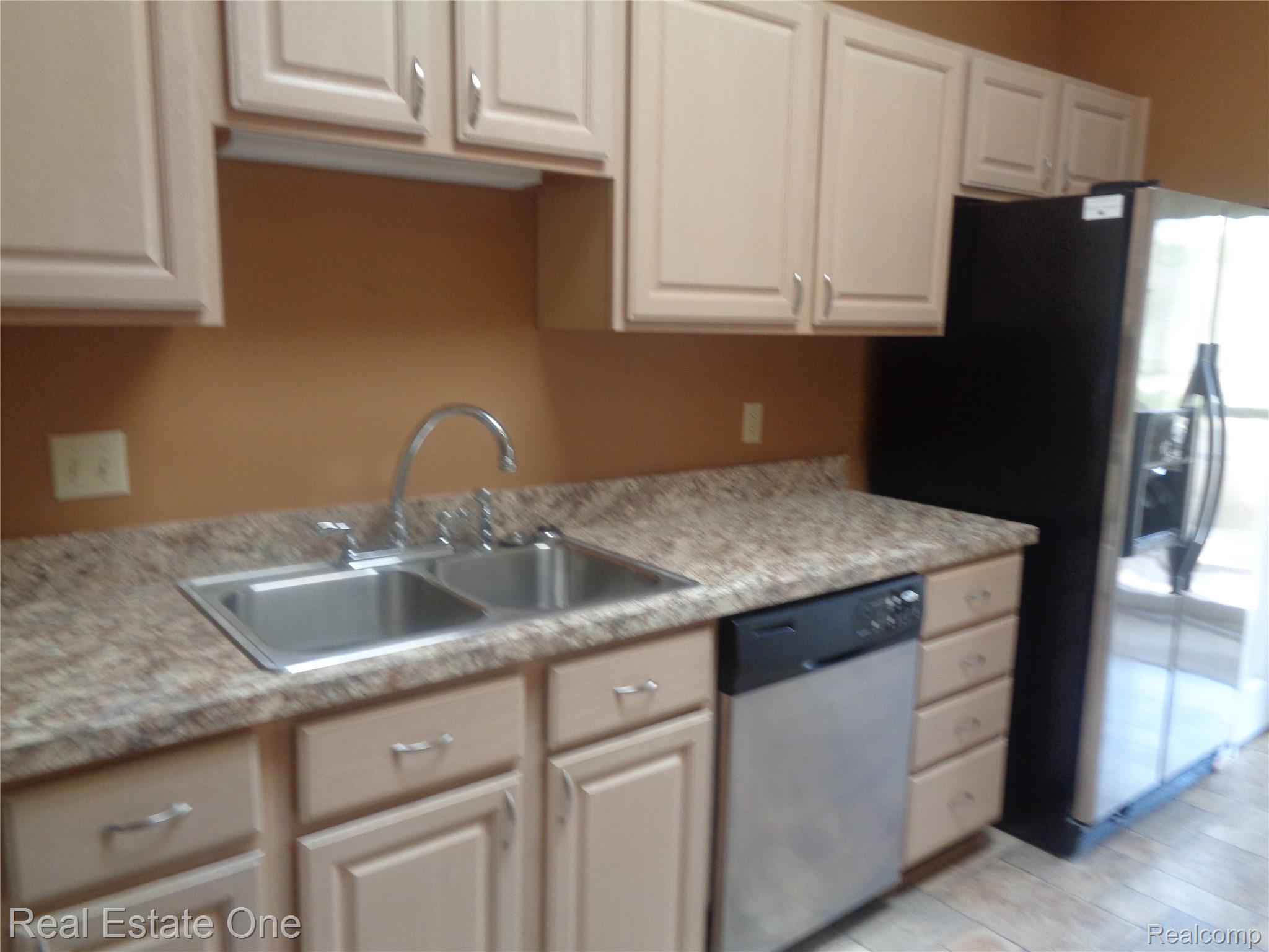 62622 RALEIGH CT 4