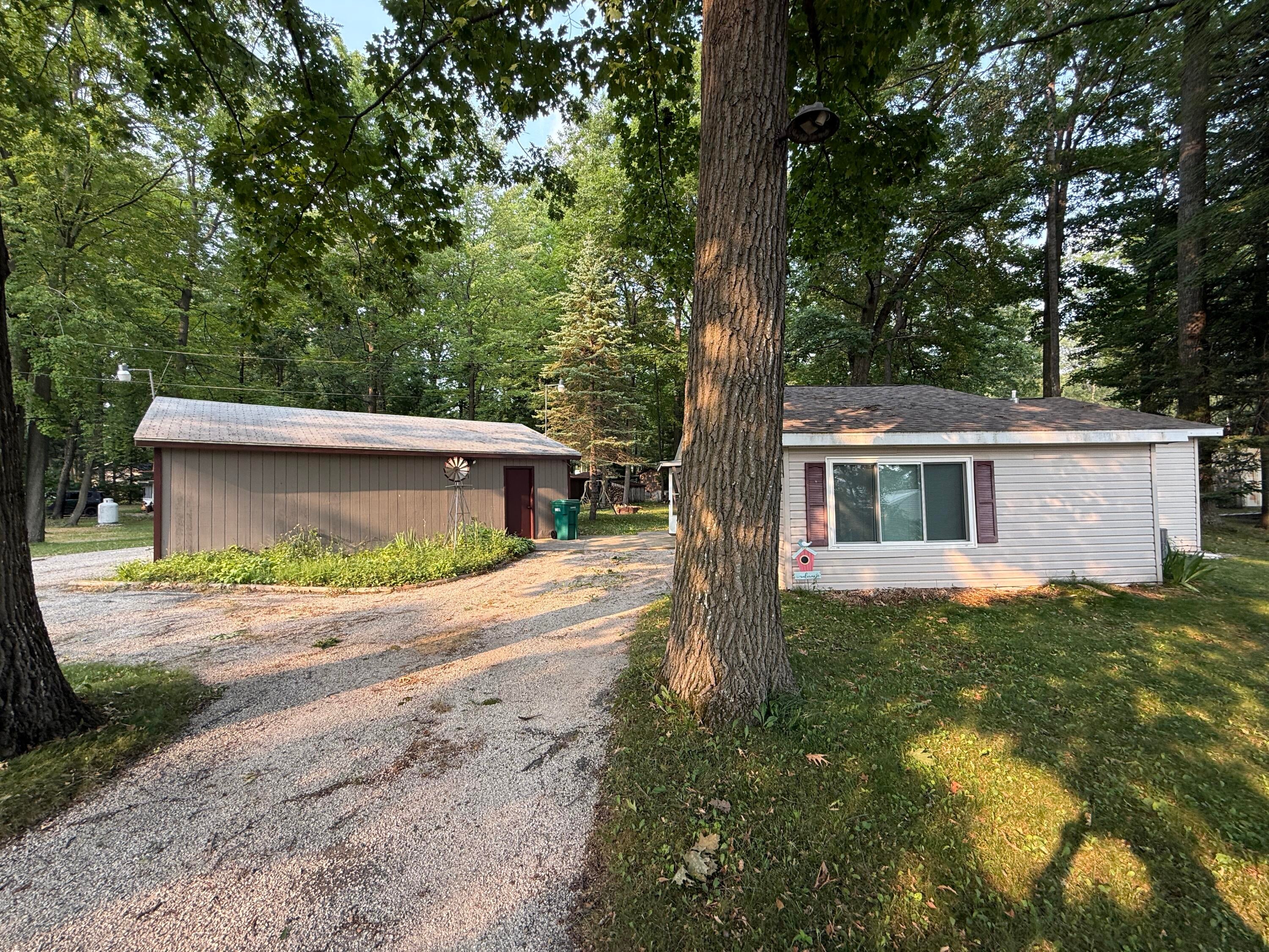 5256 Blueberry Drive
