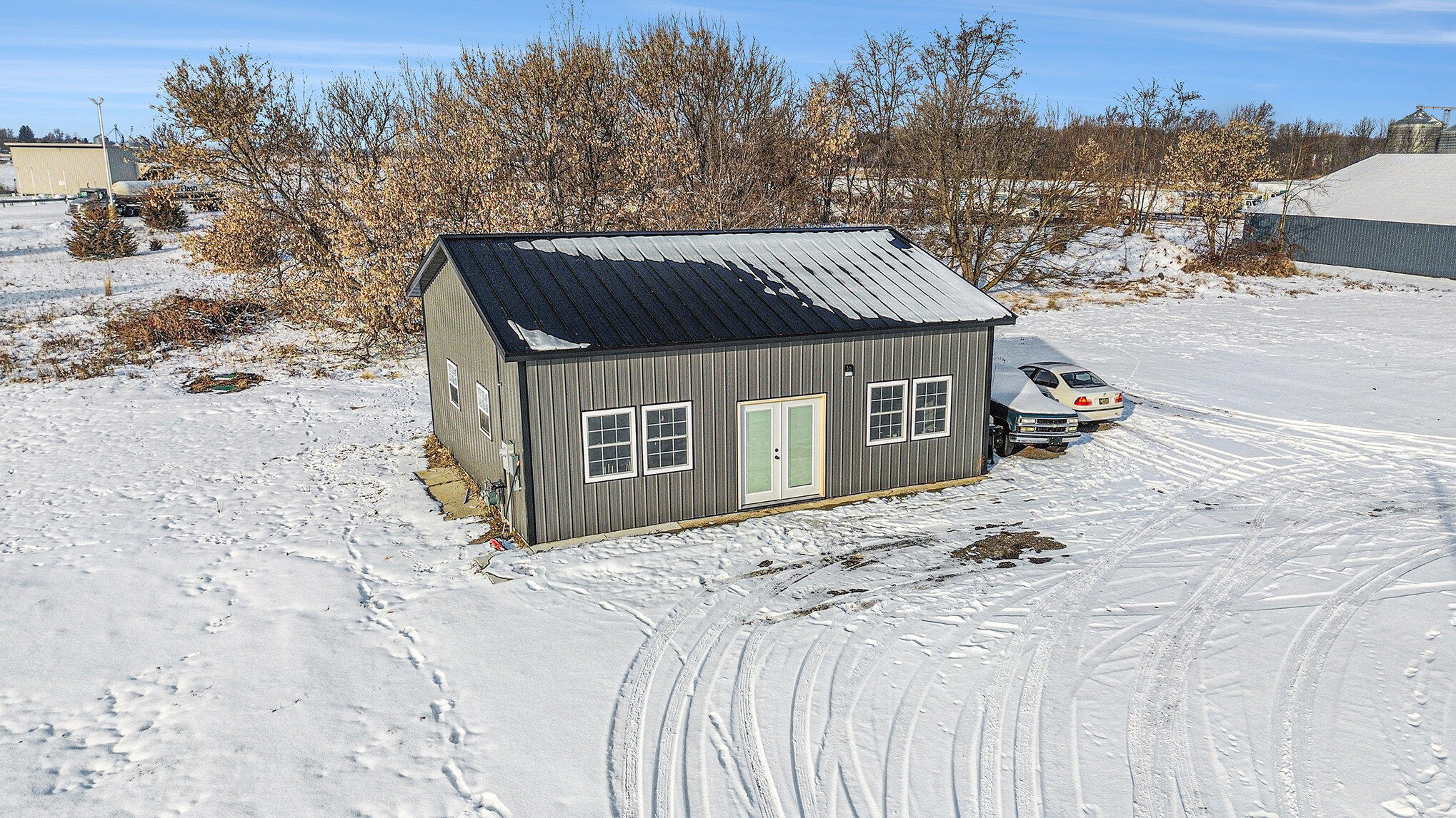 7225 Saddlebag Lake Road