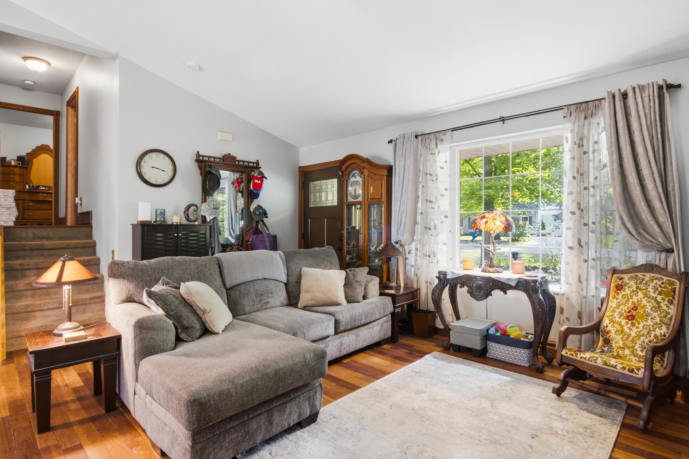 2494 Holland Circle