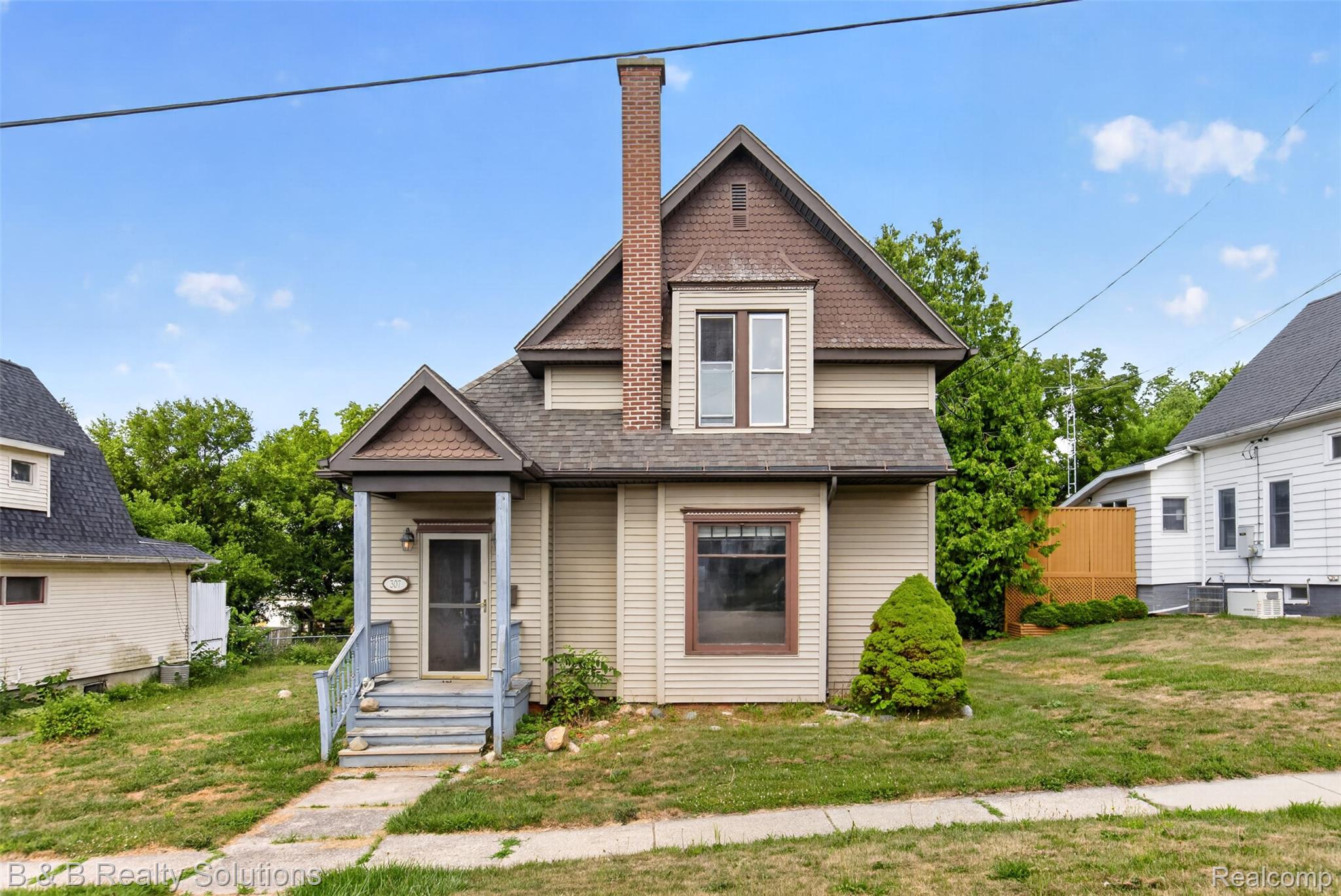 307 N Cherry Street