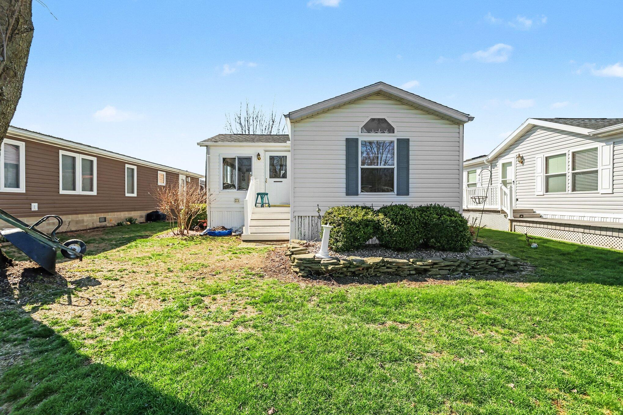 572 Maple Lane