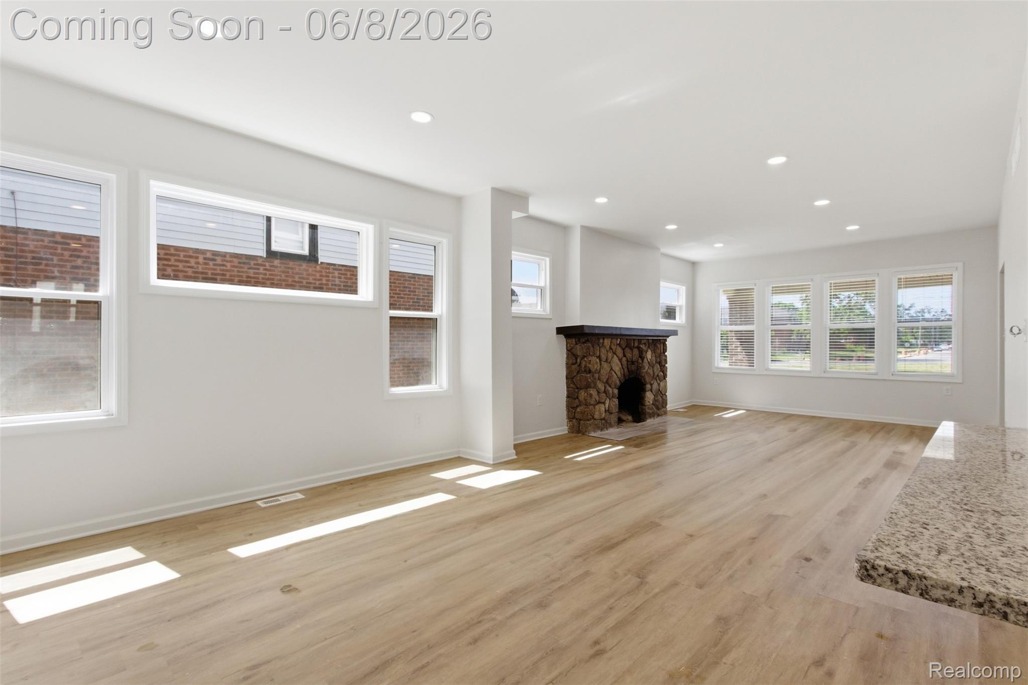 2025 Lawrence Street
