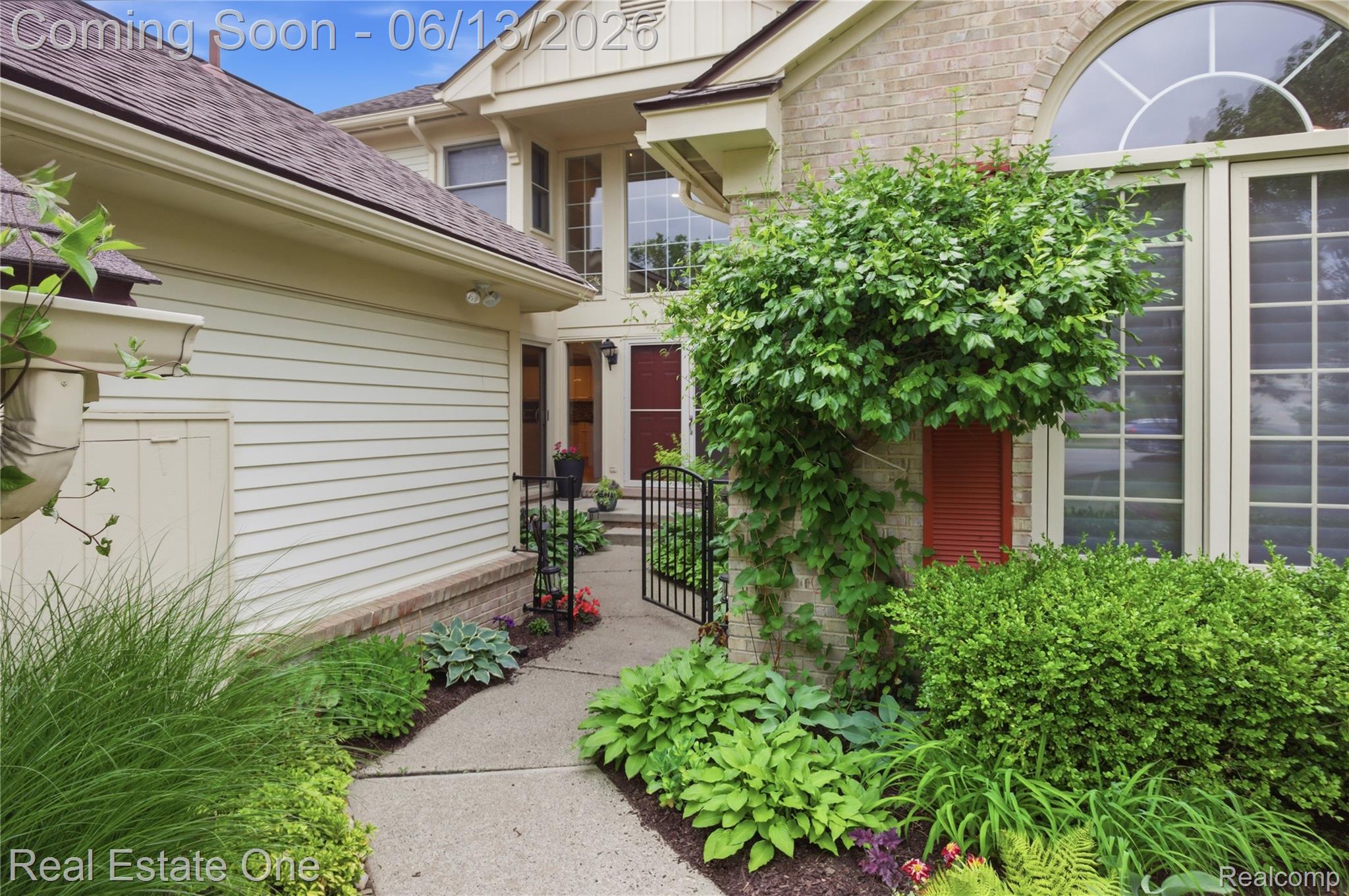 6011 Simsbury Court 12