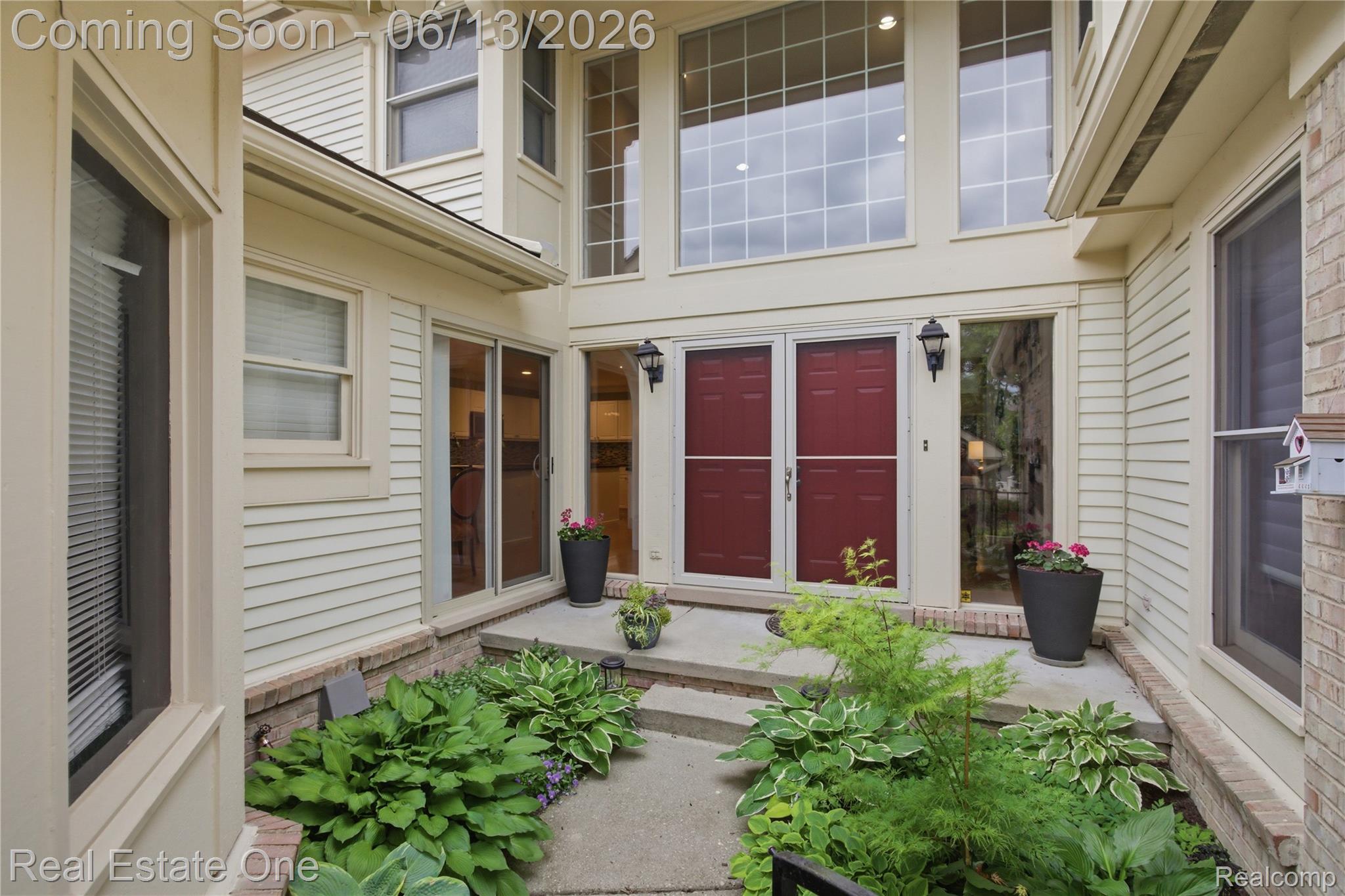 6011 Simsbury Court 12