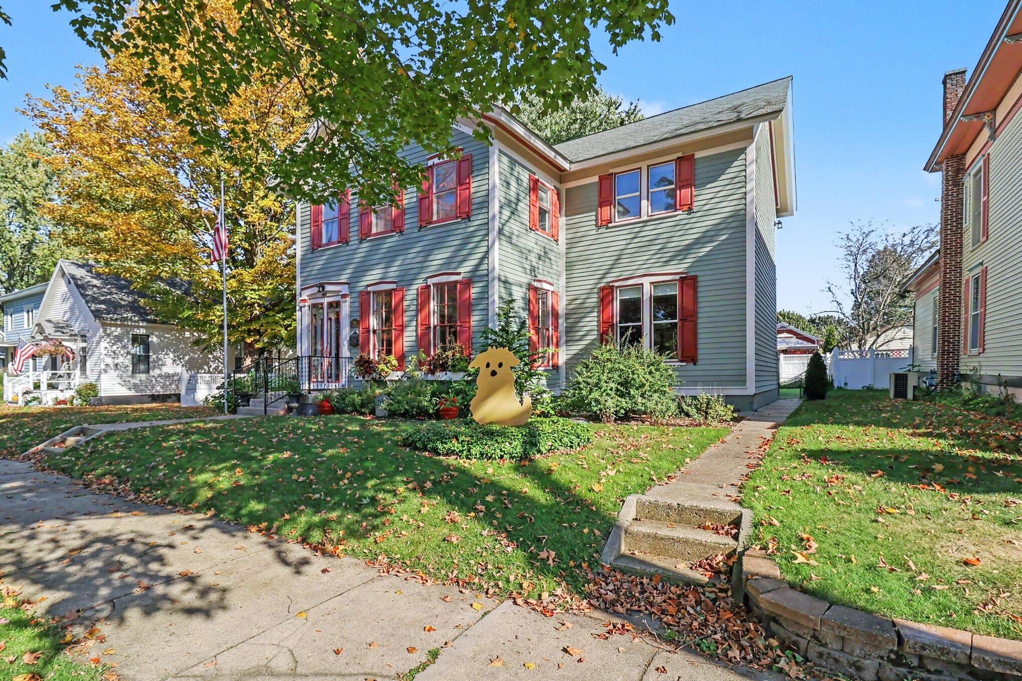 206 N Gaylord Avenue