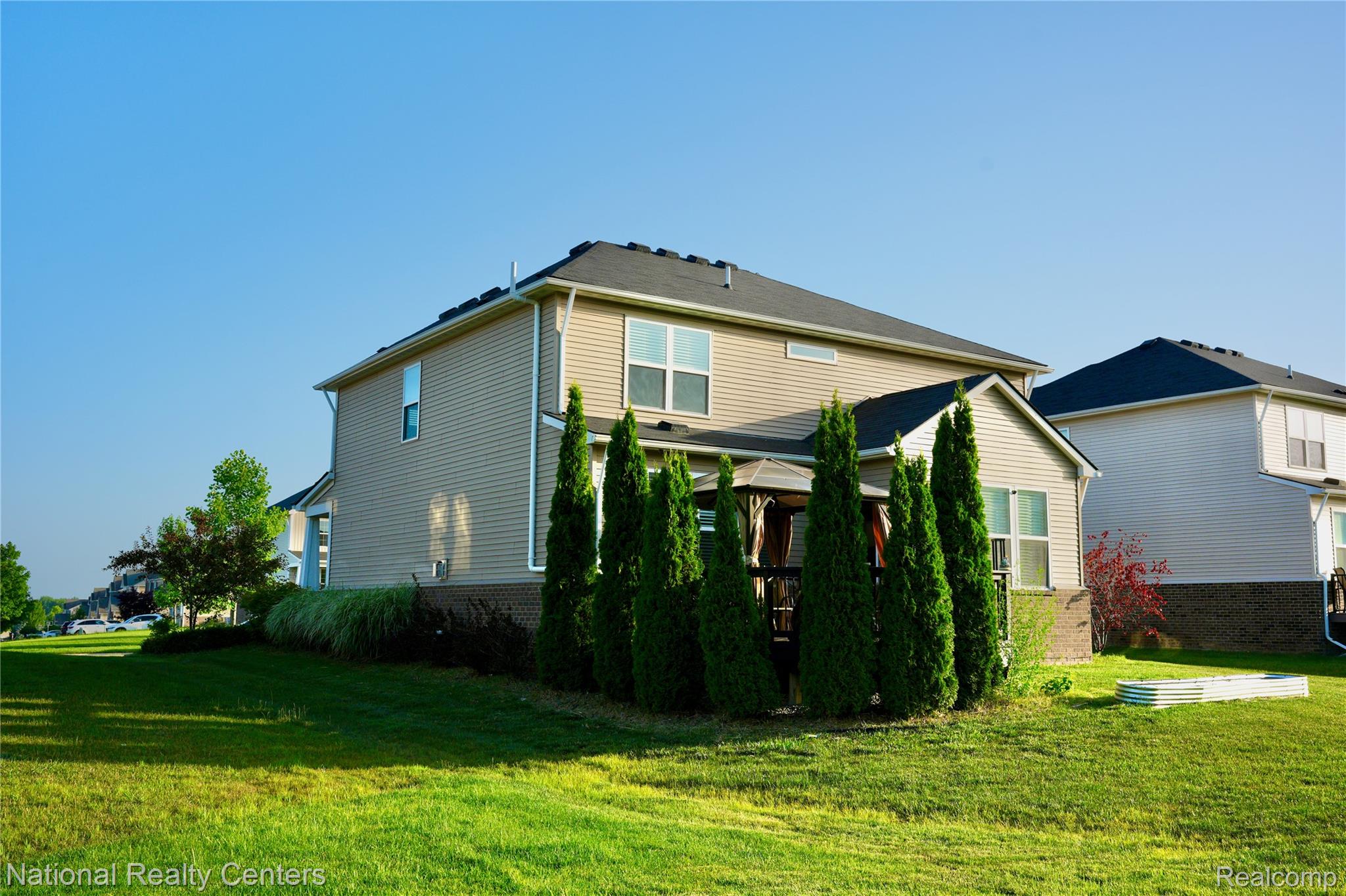 58180 Jonagold Lane