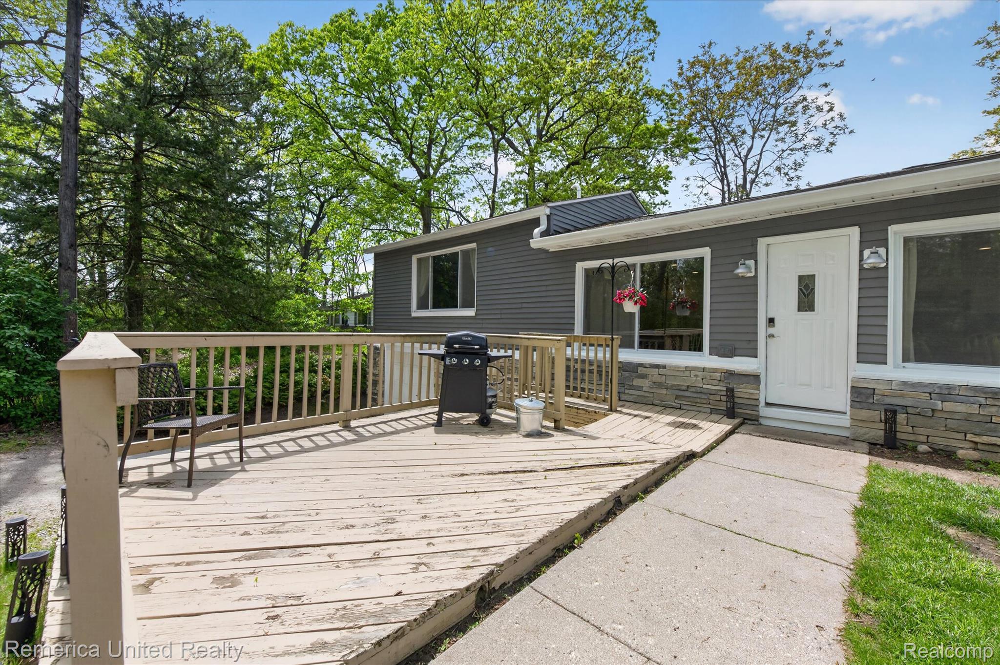 3980 Ben Hur Drive