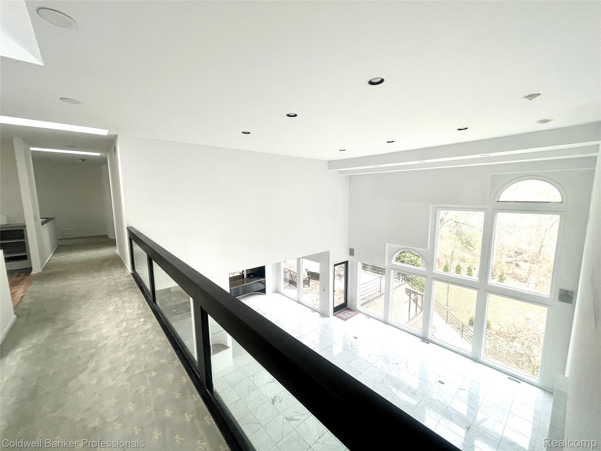 4692 W Wickford