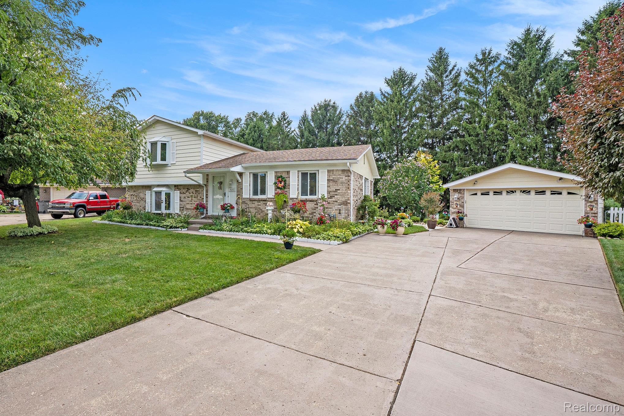 19202 Edward Court